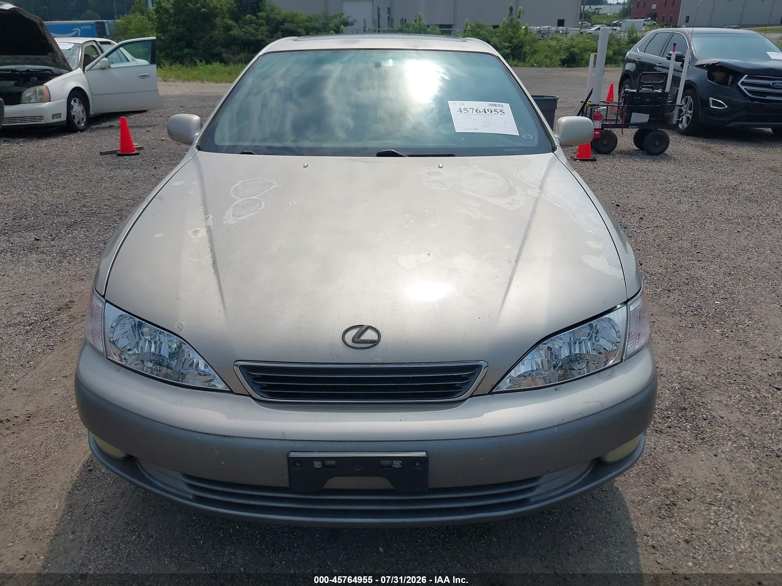 1999 Lexus Es 300   Gold vin: JT8BF28G4X5069824
