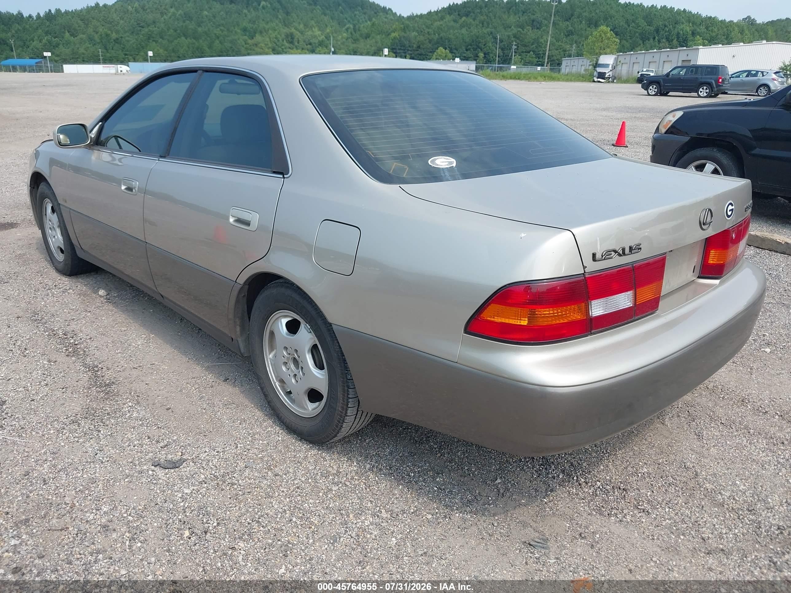 1999 Lexus Es 300   Gold vin: JT8BF28G4X5069824