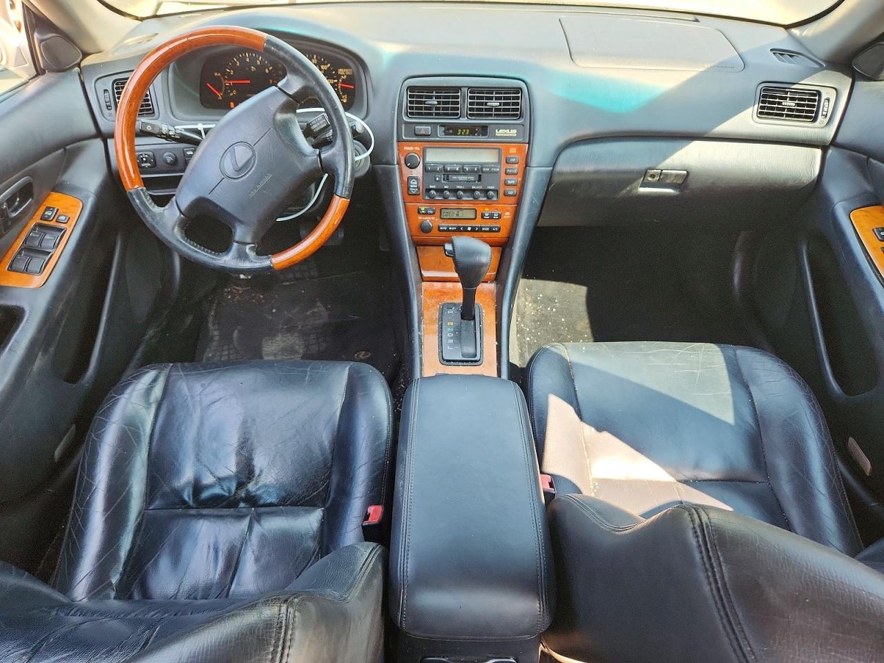 2000 Lexus Es 300 Silver vin: JT8BF28G4Y0284442