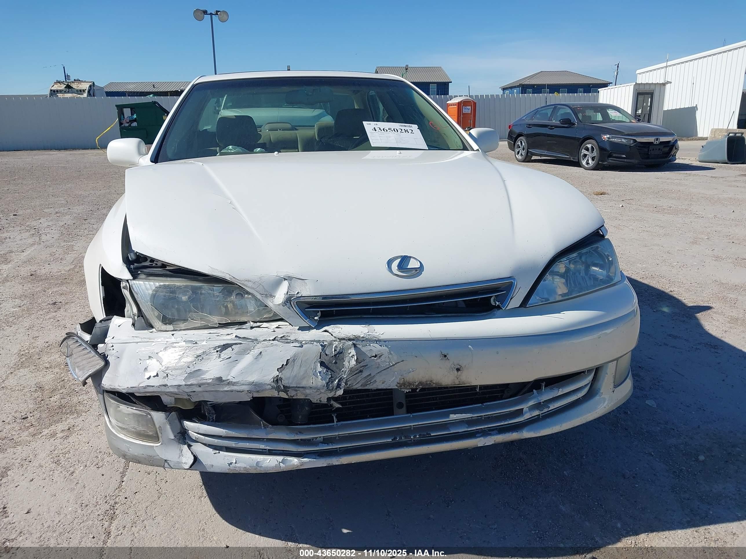 2000 Lexus Es 300 White vin: JT8BF28G4Y5102497