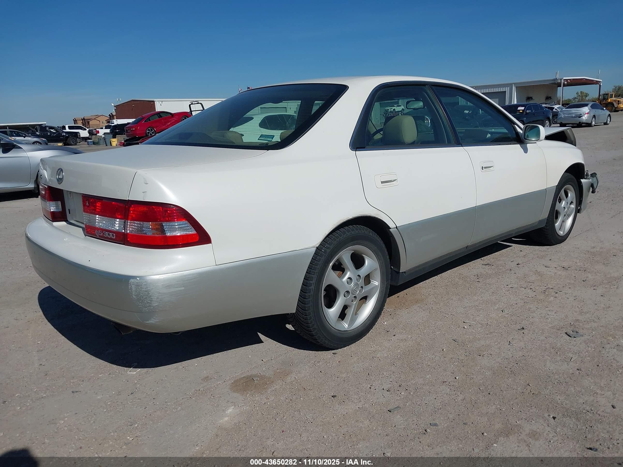 2000 Lexus Es 300 White vin: JT8BF28G4Y5102497