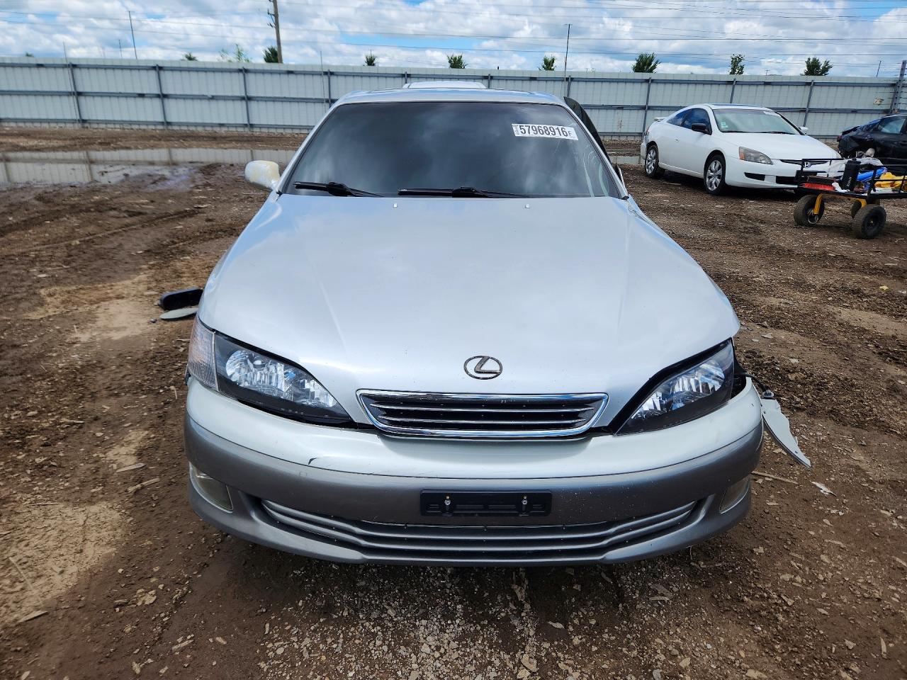 2001 Lexus Es 300 Silver vin: JT8BF28G510297464