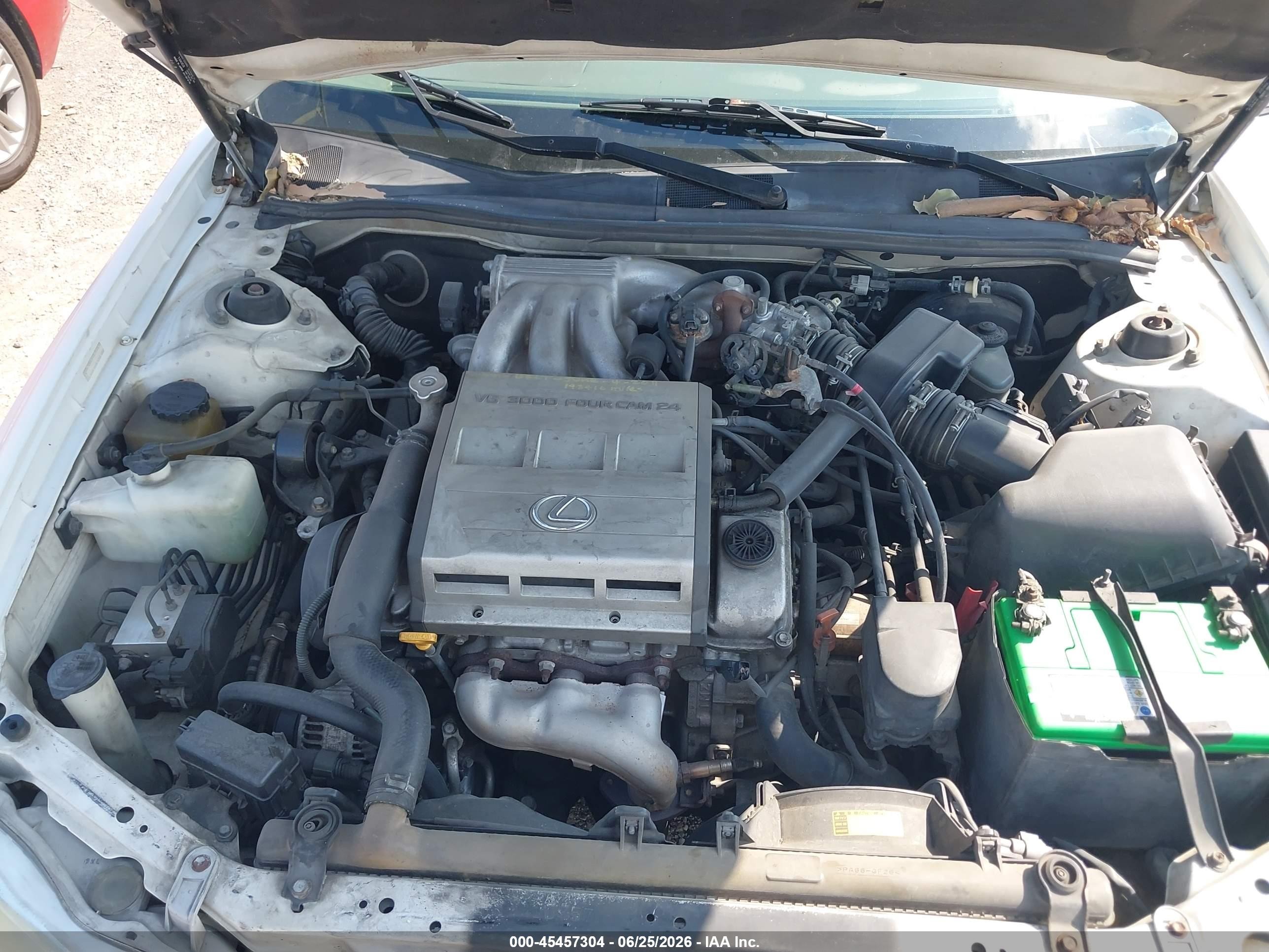 1998 Lexus Es 300   White vin: JT8BF28G5W5024986