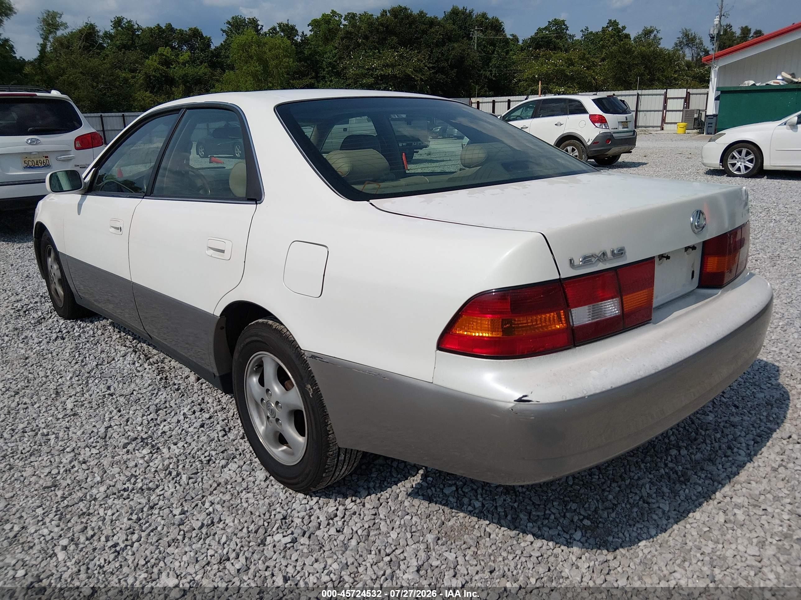 1998 Lexus Es 300   Белый vin: JT8BF28G5W5040539