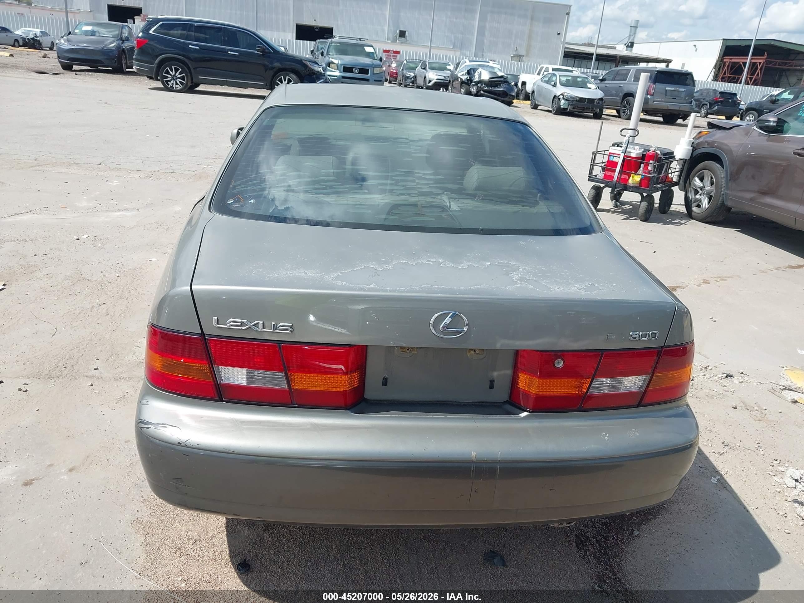 1998 Lexus Es 300 Beige vin: JT8BF28G5W5042744
