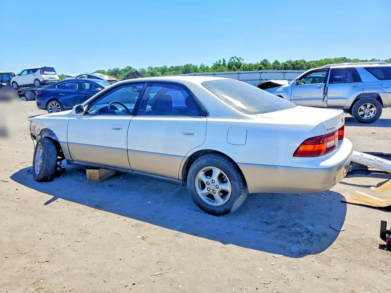 1998 Lexus Es 300 White vin: JT8BF28G5W5049595
