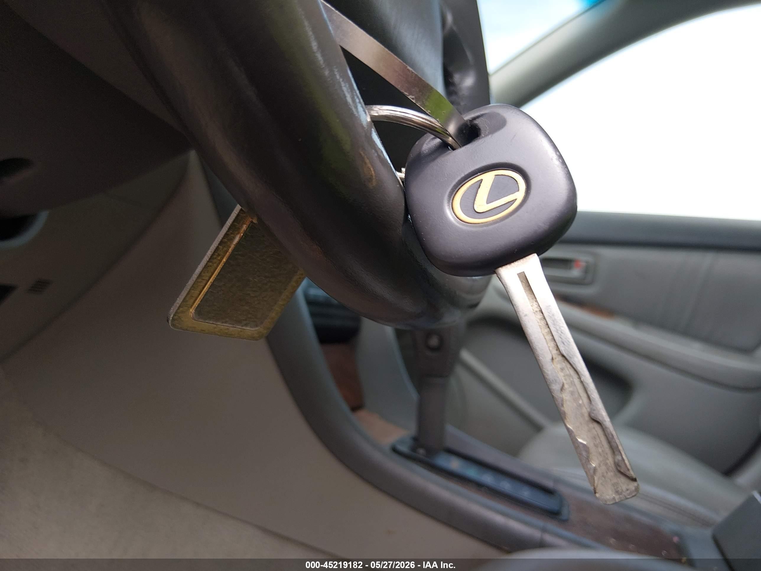 1999 Lexus Es 300   Beige vin: JT8BF28G5X5059142