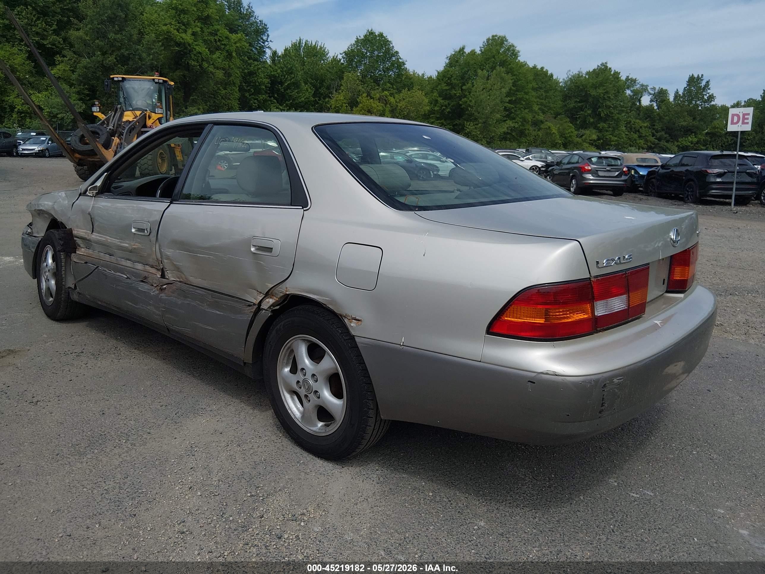 1999 Lexus Es 300   Beige vin: JT8BF28G5X5059142