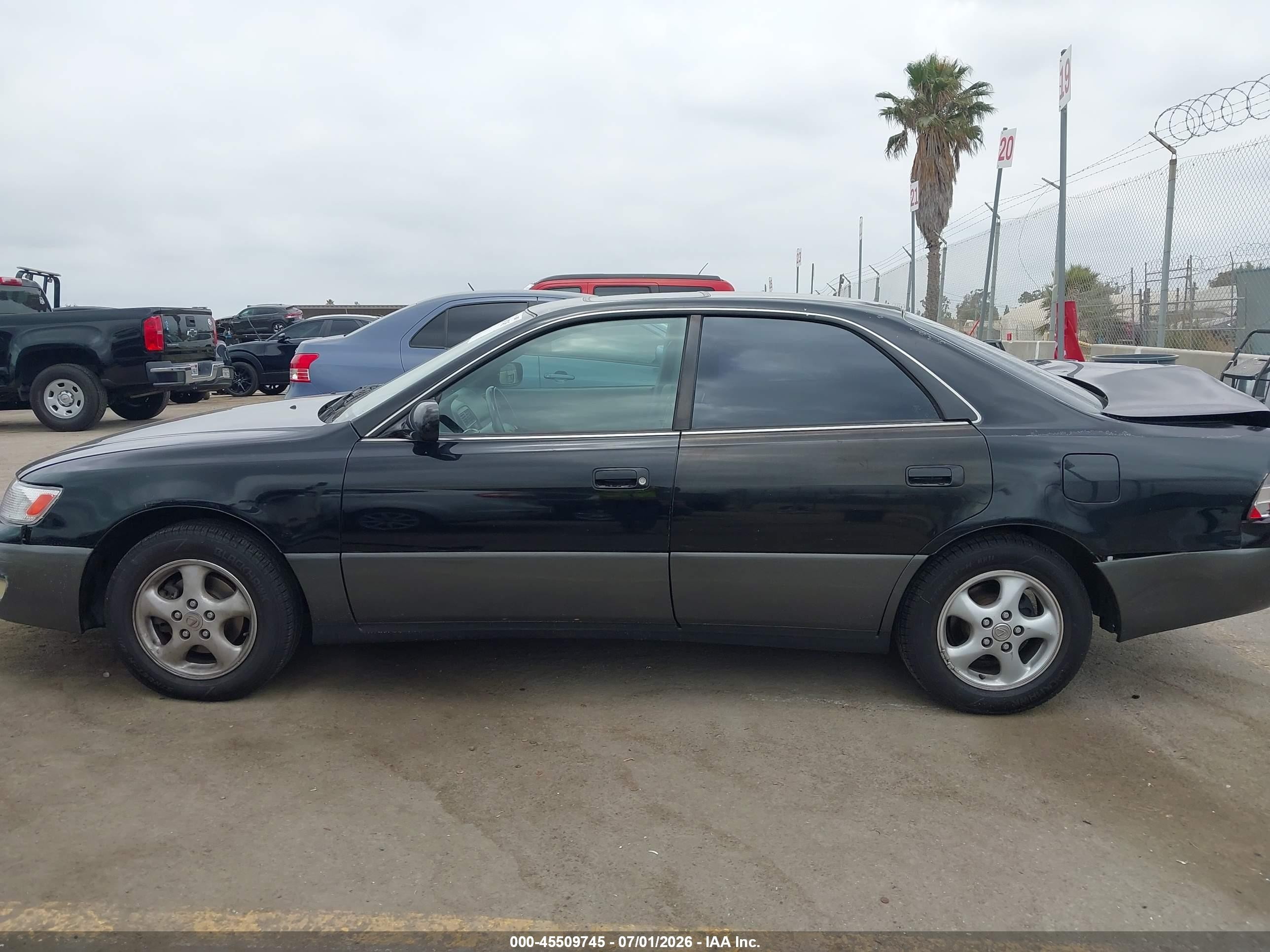 1999 Lexus Es 300   Black vin: JT8BF28G5X5066365