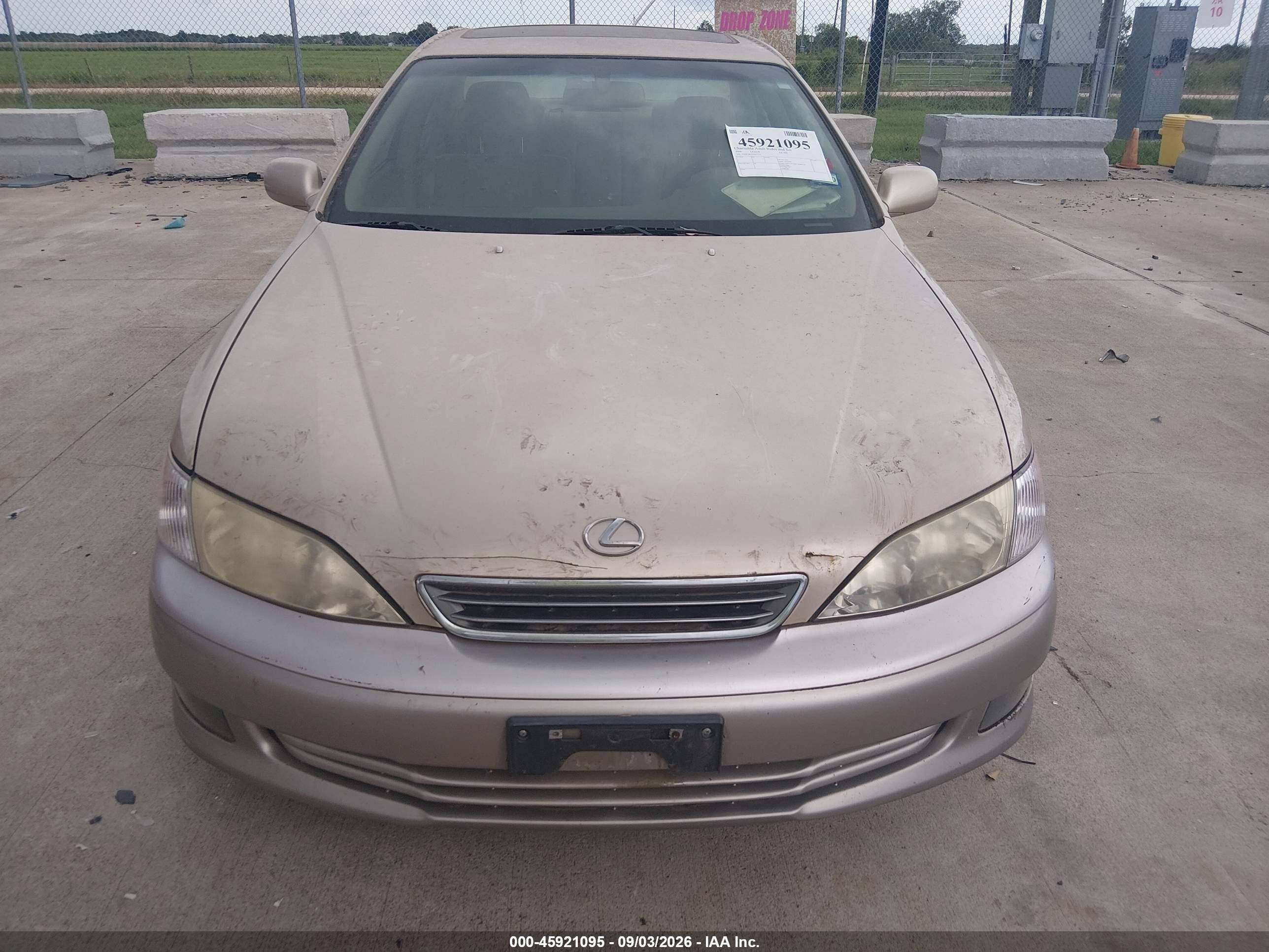 2000 Lexus Es 300   Gold vin: JT8BF28G5Y0271571