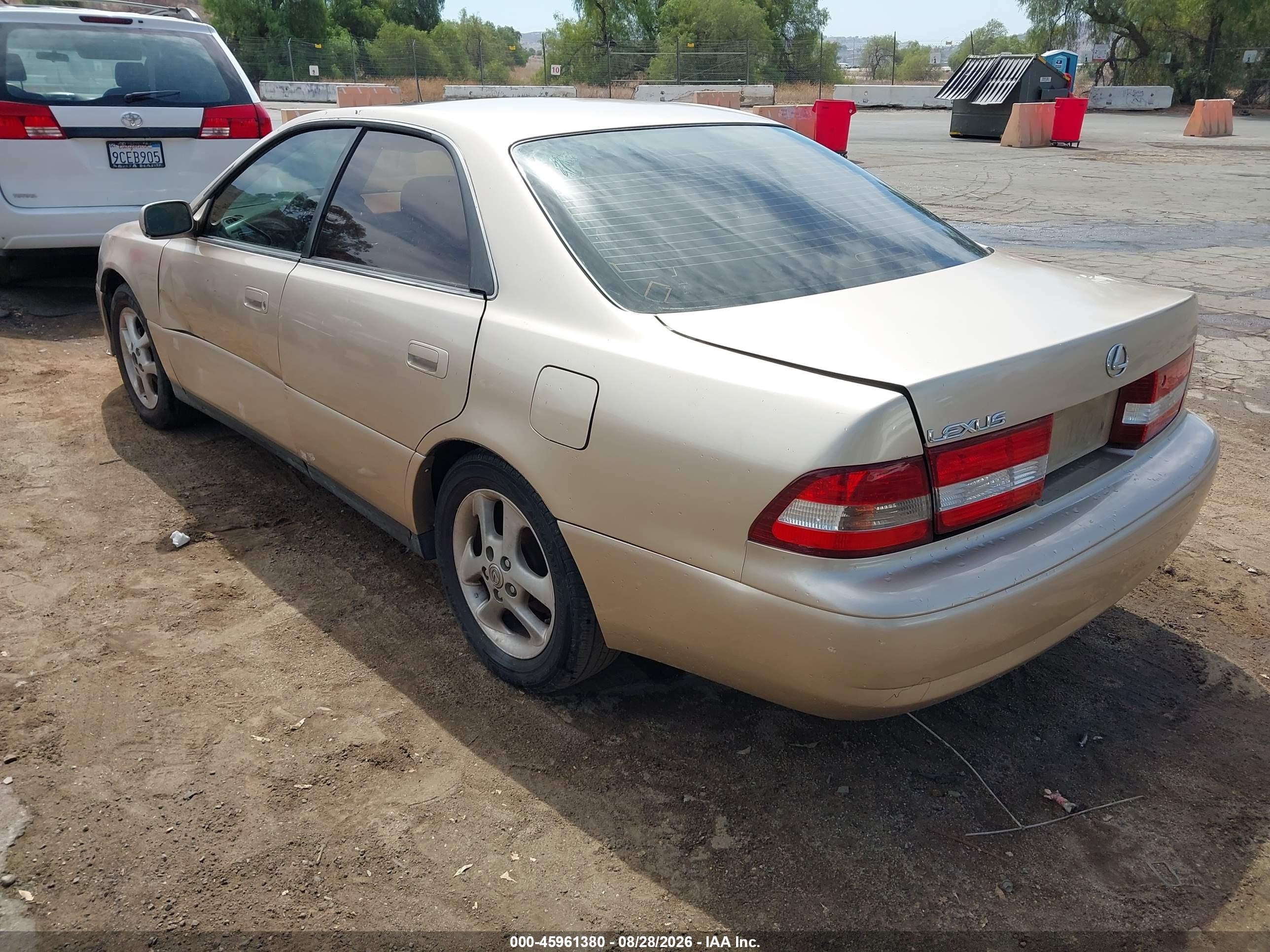 2001 Lexus Es 300 Champagne vin: JT8BF28G610338779
