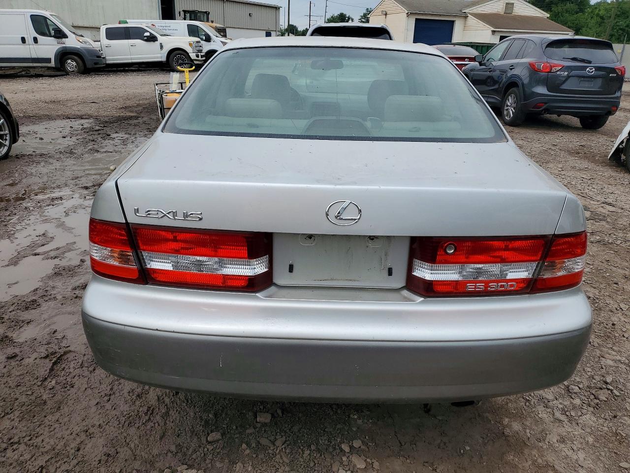 2001 Lexus Es 300 Silver vin: JT8BF28G610342346