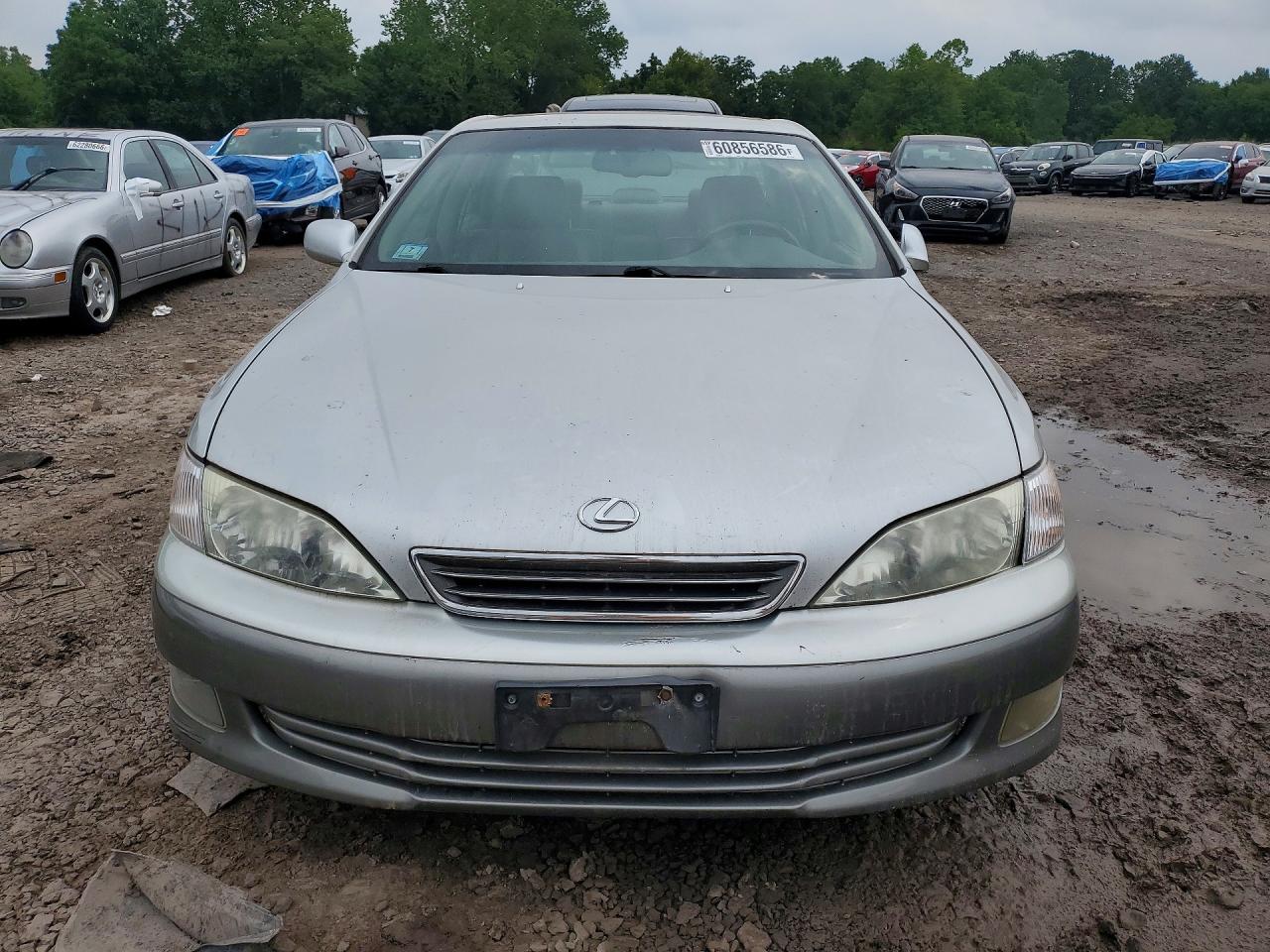 2001 Lexus Es 300 Silver vin: JT8BF28G610342346
