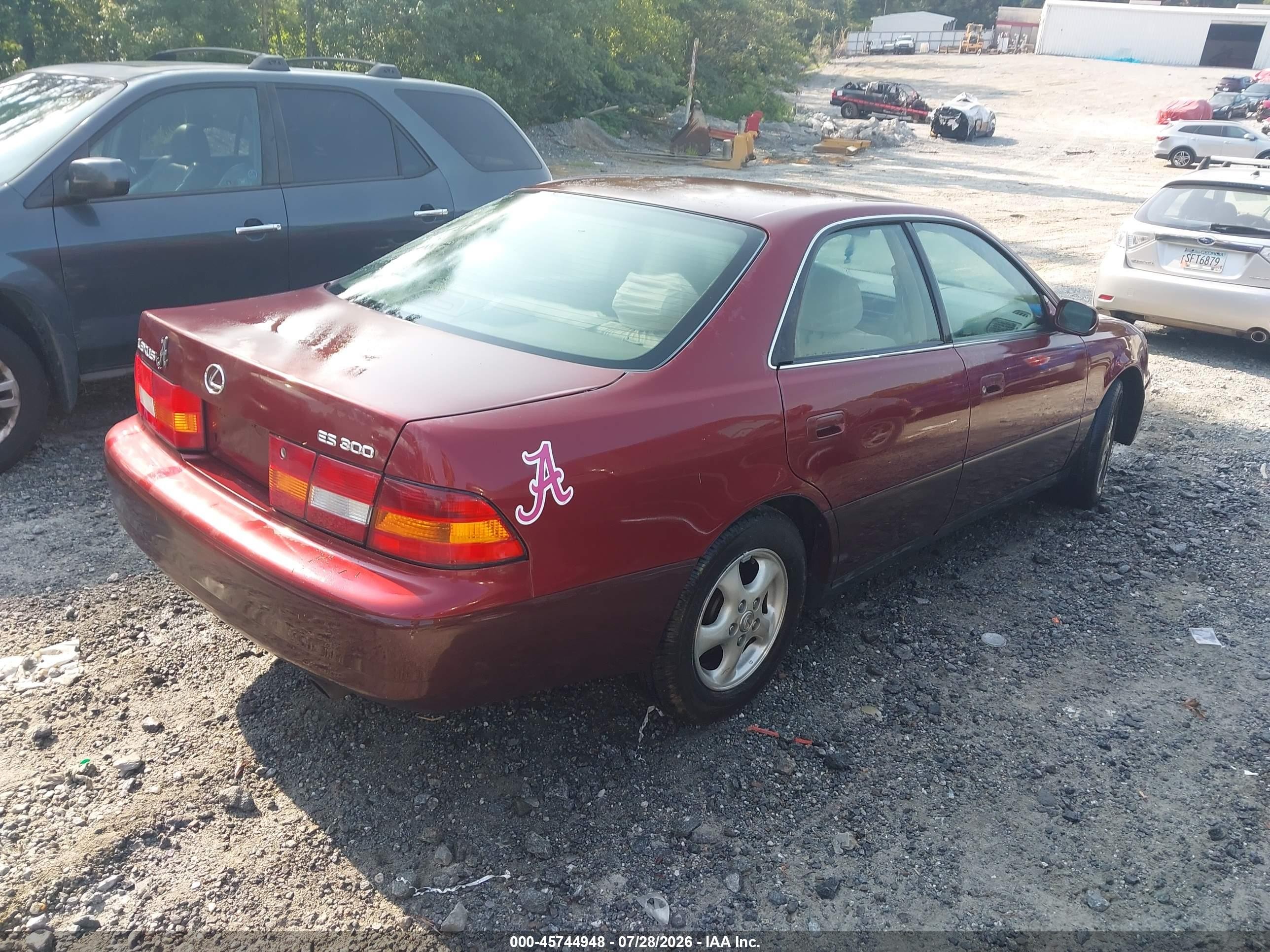 1999 Lexus Es 300 Red vin: JT8BF28G6X0155150