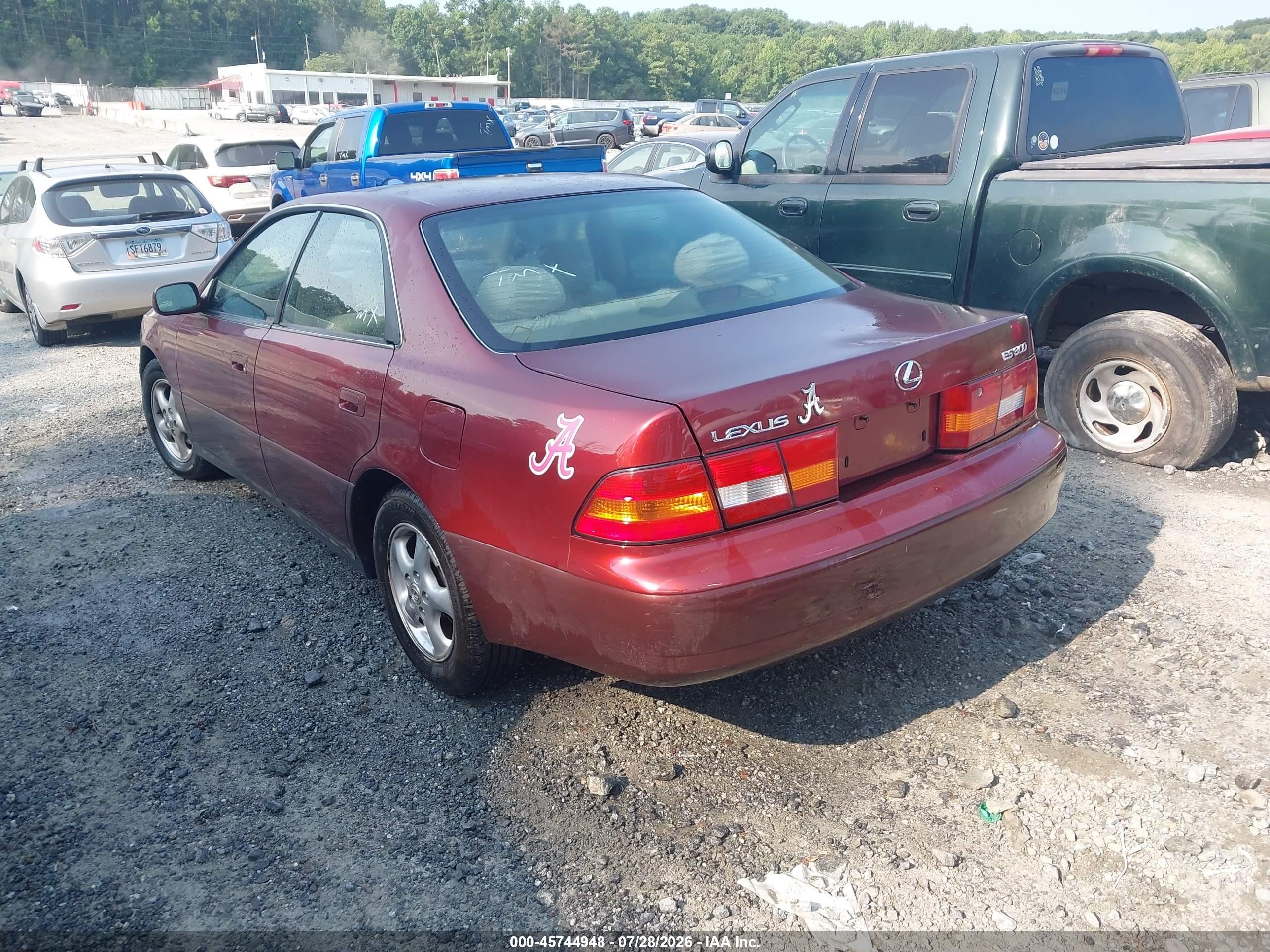 1999 Lexus Es 300 Red vin: JT8BF28G6X0155150