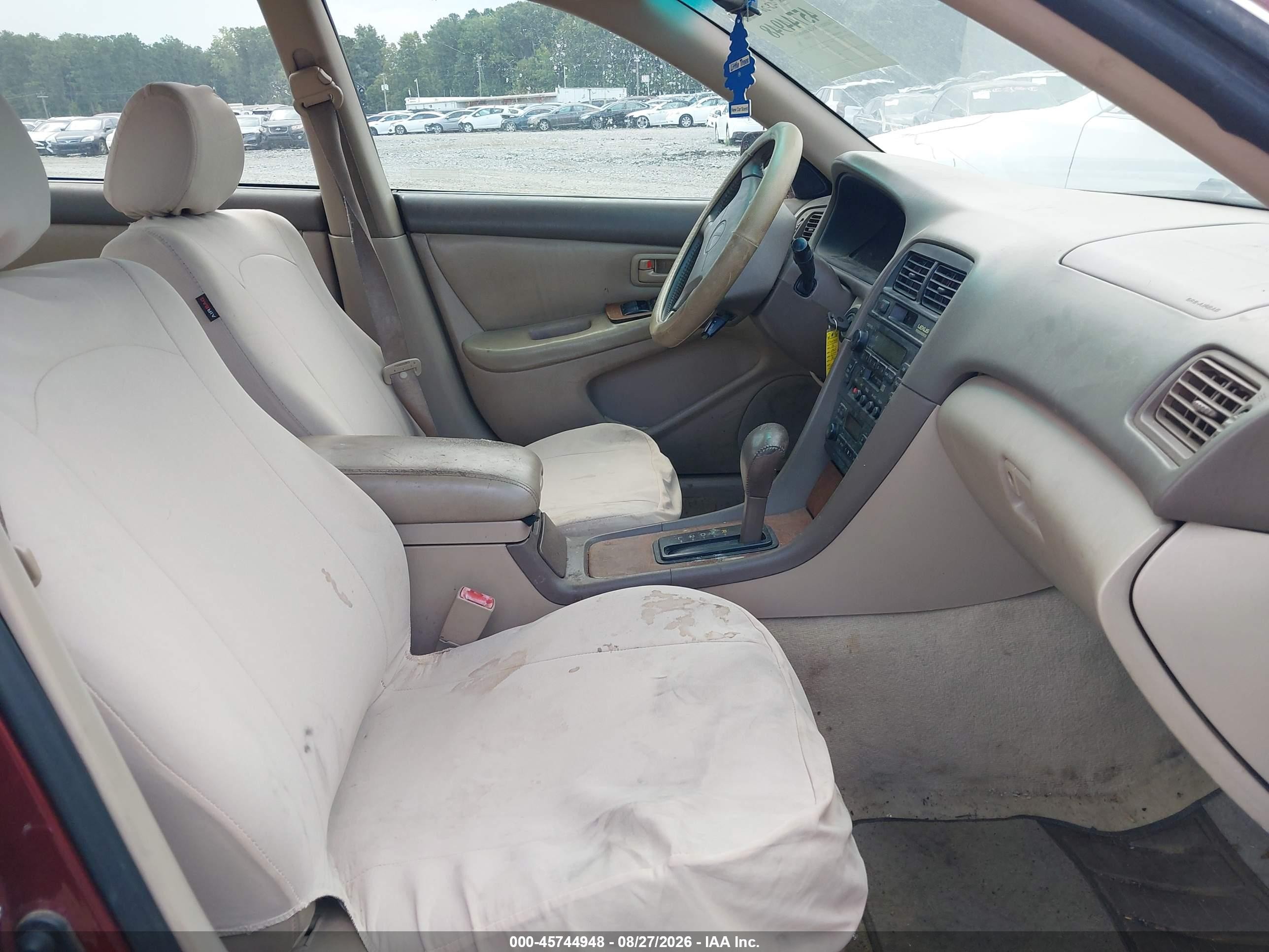 1999 Lexus Es 300 Red vin: JT8BF28G6X0155150