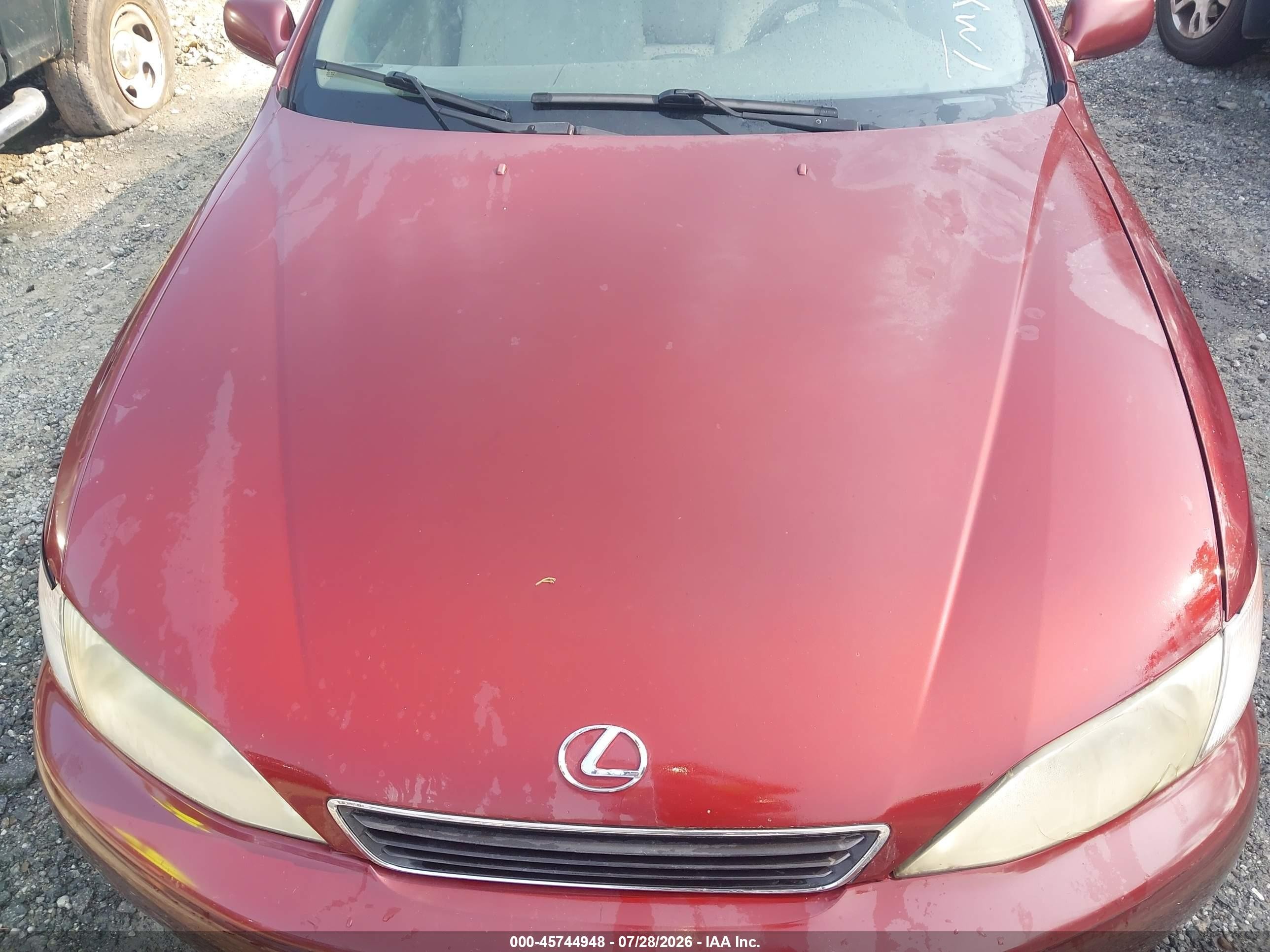 1999 Lexus Es 300 Red vin: JT8BF28G6X0155150