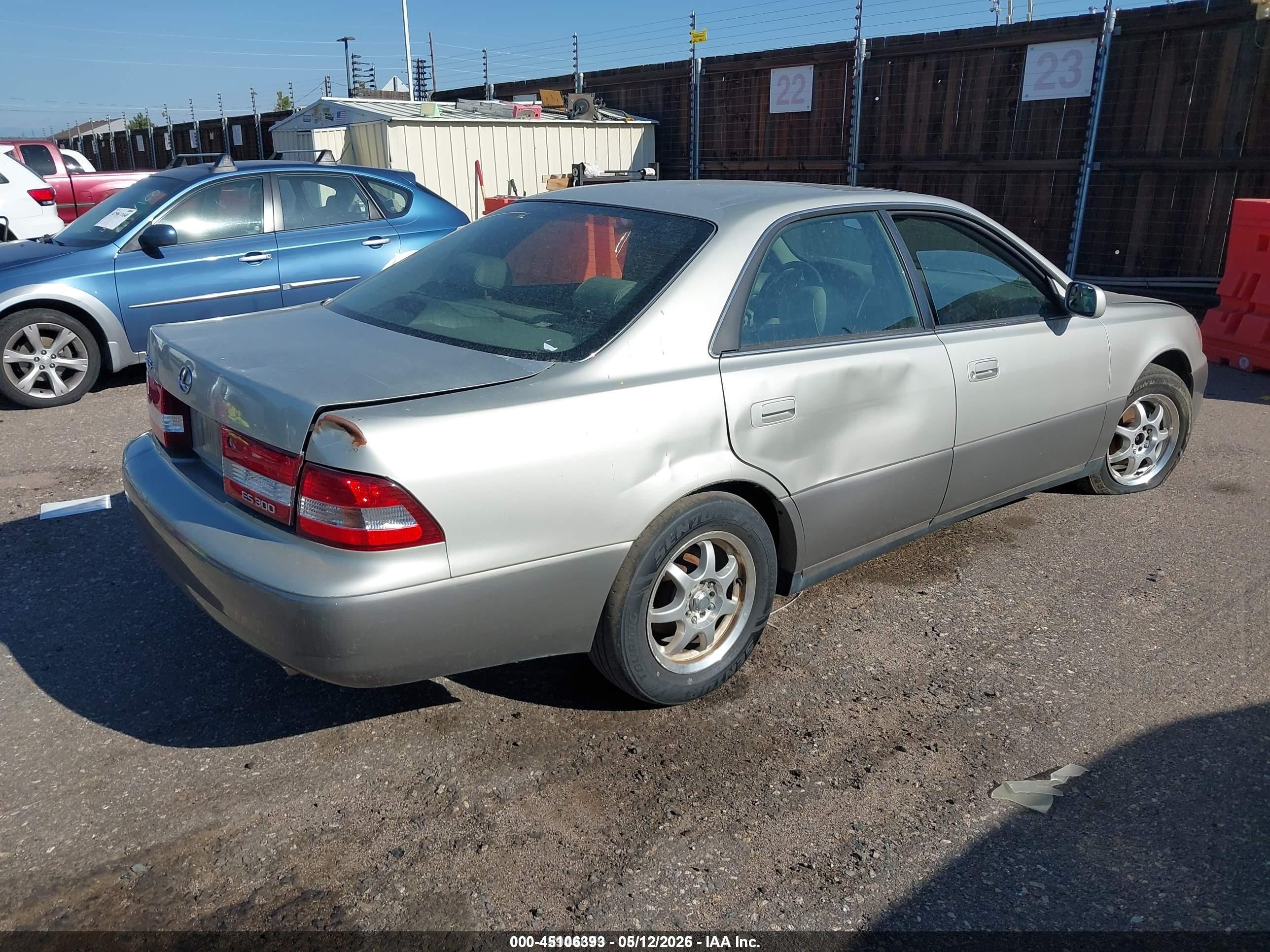 1999 Lexus Es 300   Silver vin: JT8BF28G6X5059618
