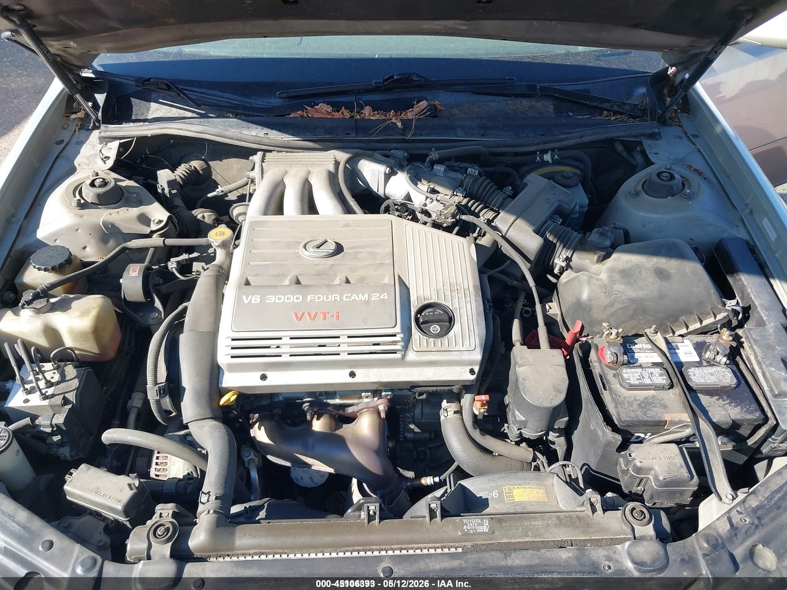 1999 Lexus Es 300   Silver vin: JT8BF28G6X5059618