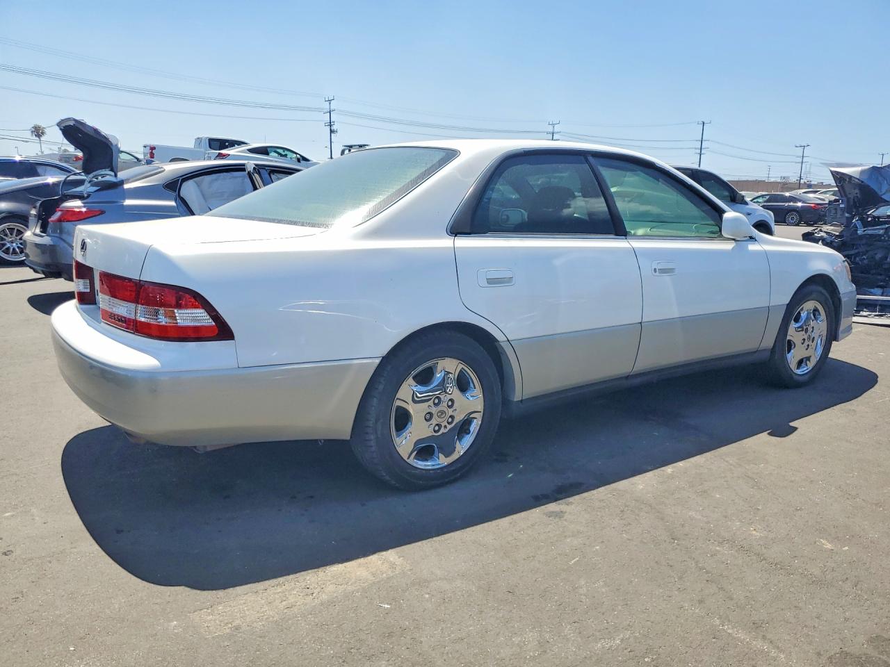 2000 Lexus Es 300 White vin: JT8BF28G6Y5090286