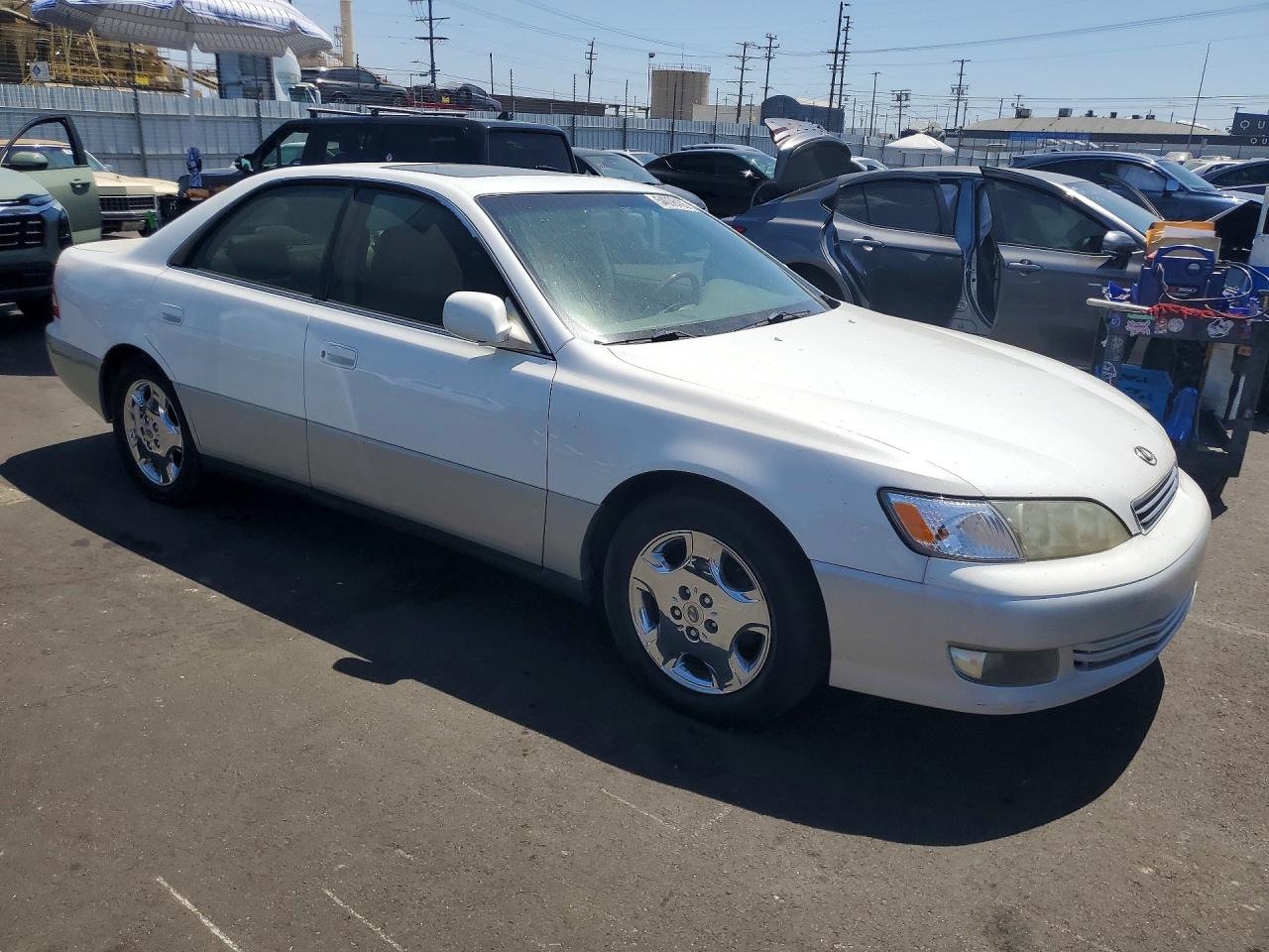 2000 Lexus Es 300 White vin: JT8BF28G6Y5090286