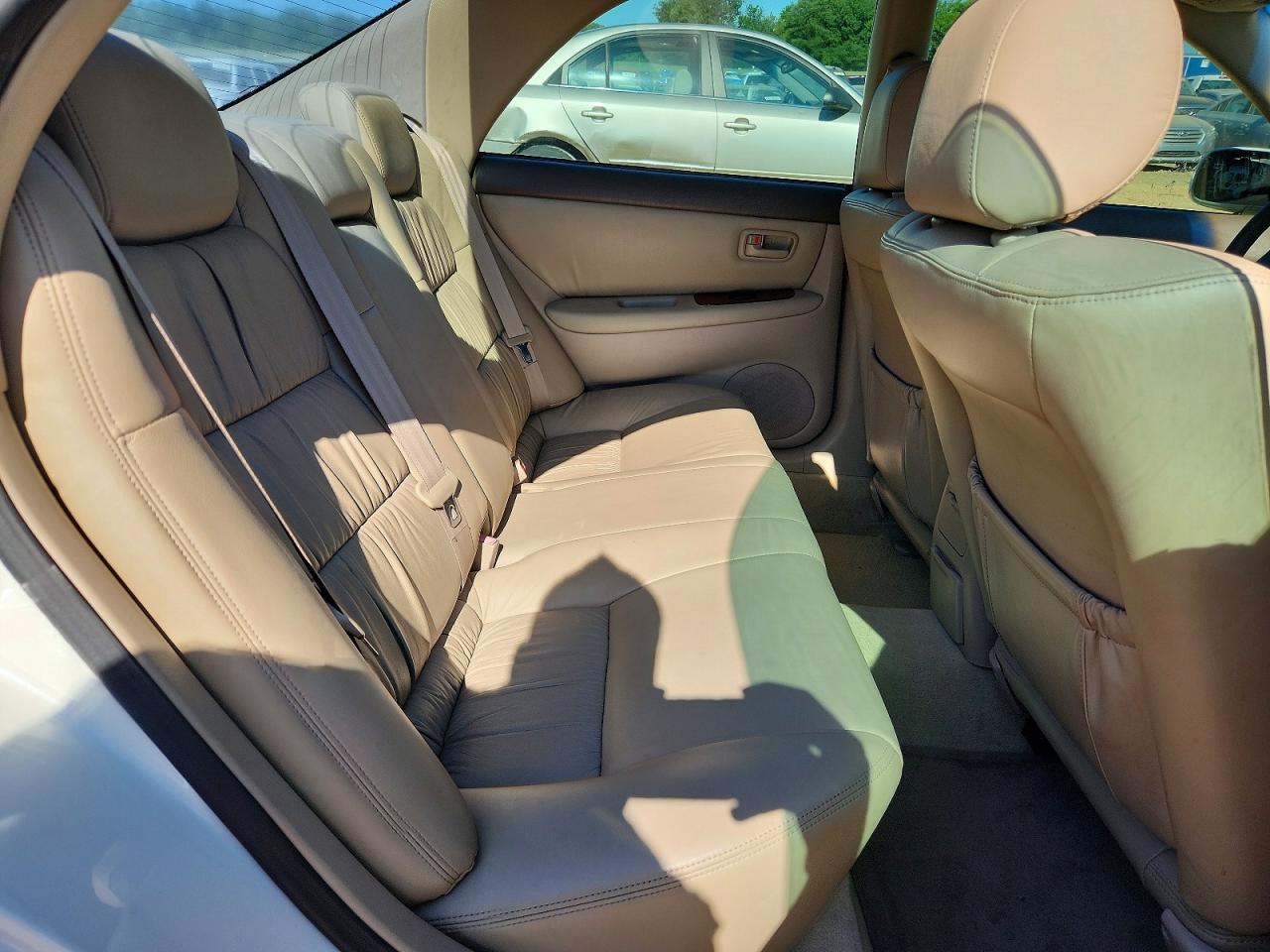 2001 Lexus Es 300 Белый vin: JT8BF28G710307640