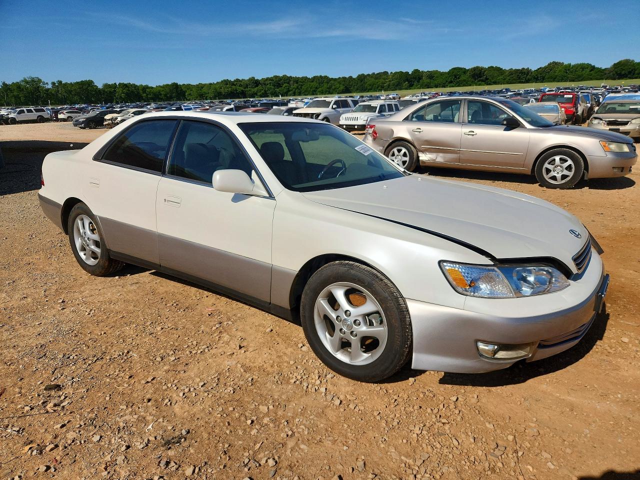 2001 Lexus Es 300 Белый vin: JT8BF28G710307640