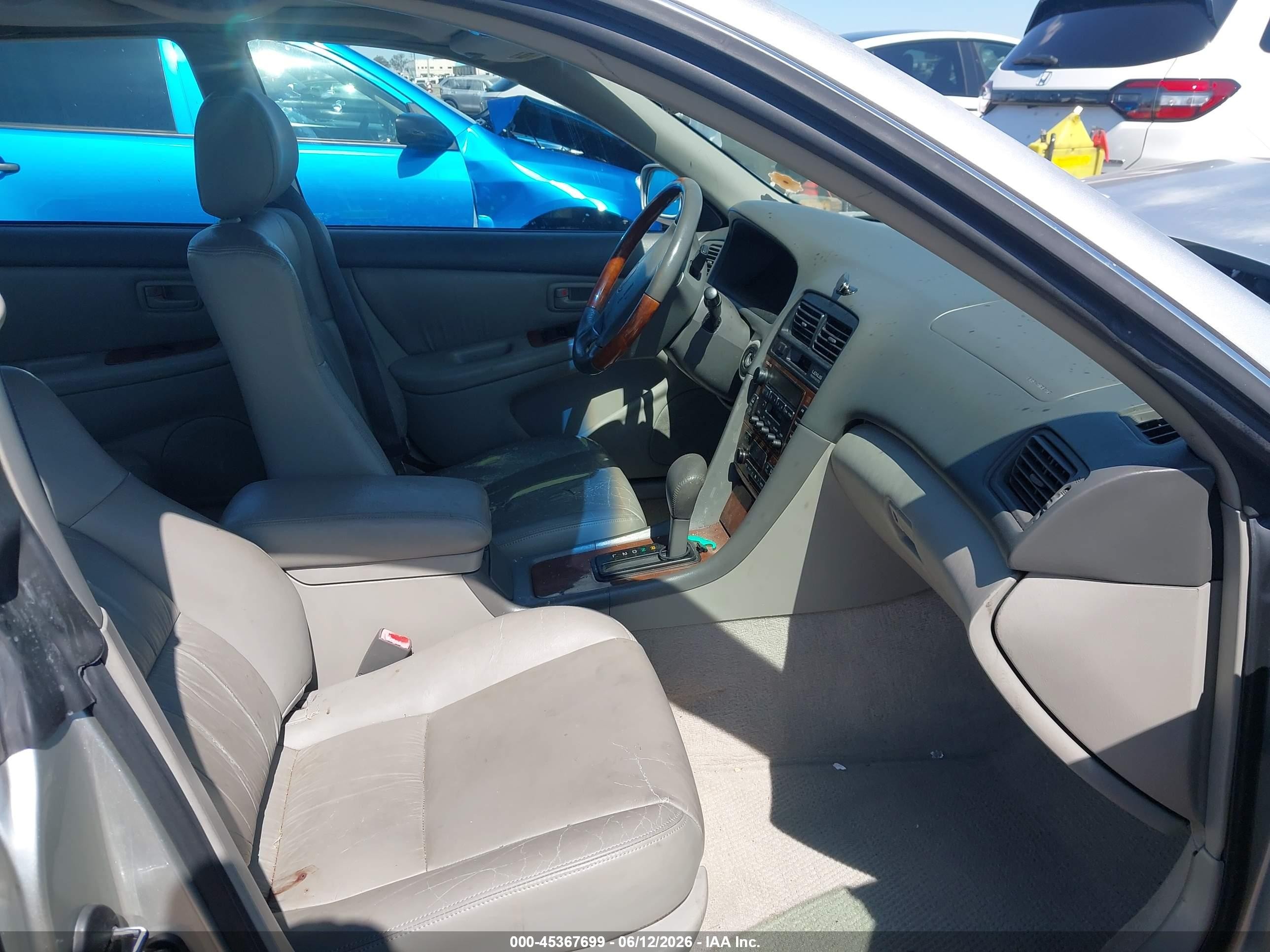 2001 Lexus Es 300   Серебряный vin: JT8BF28G710333476