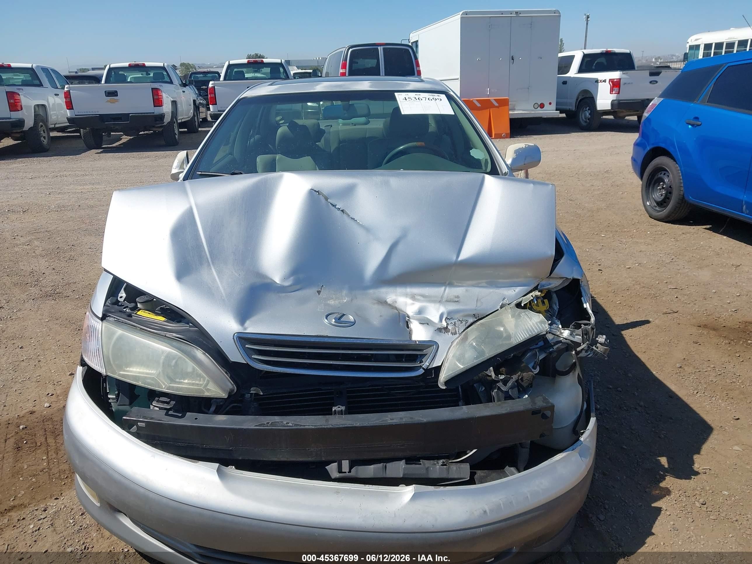 2001 Lexus Es 300   Серебряный vin: JT8BF28G710333476