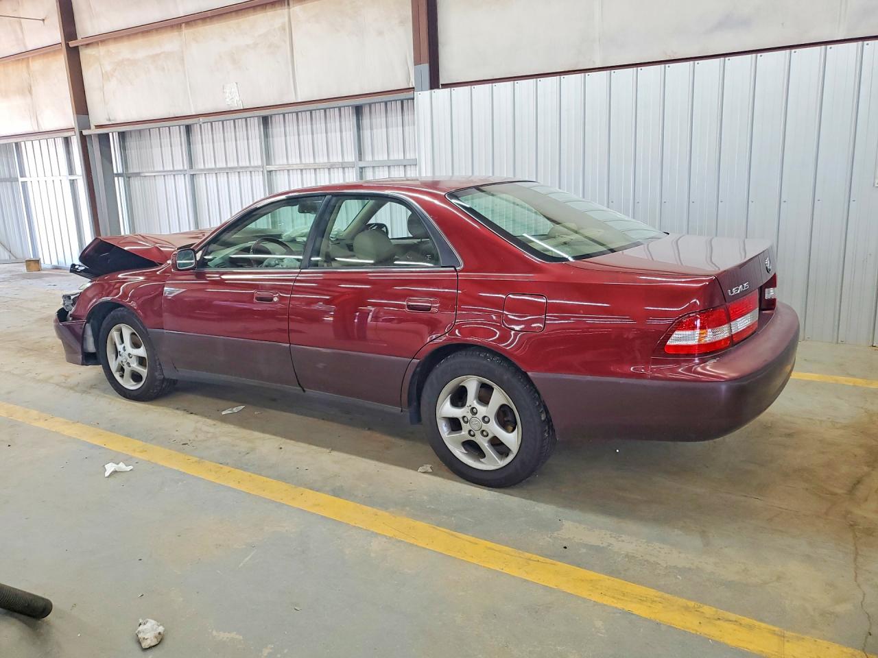2001 Lexus Es 300 Burgundy vin: JT8BF28G715111328