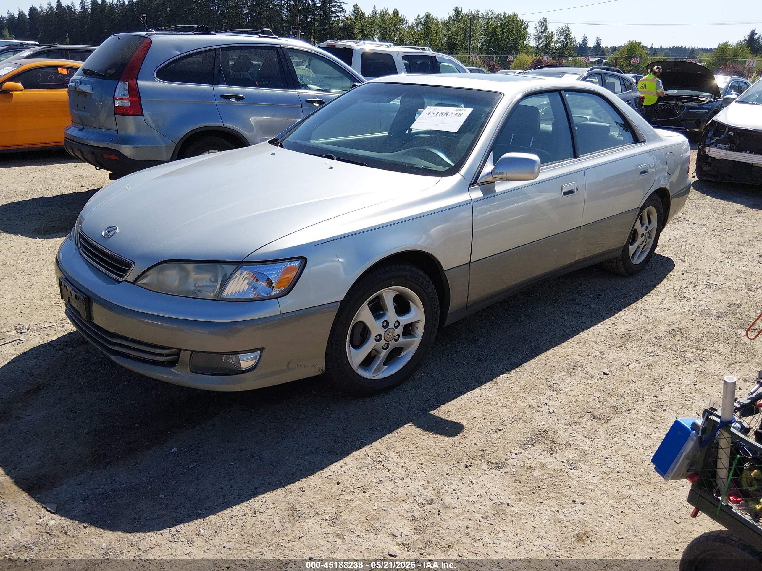 2001 Lexus Es 300   Silver vin: JT8BF28G715111796