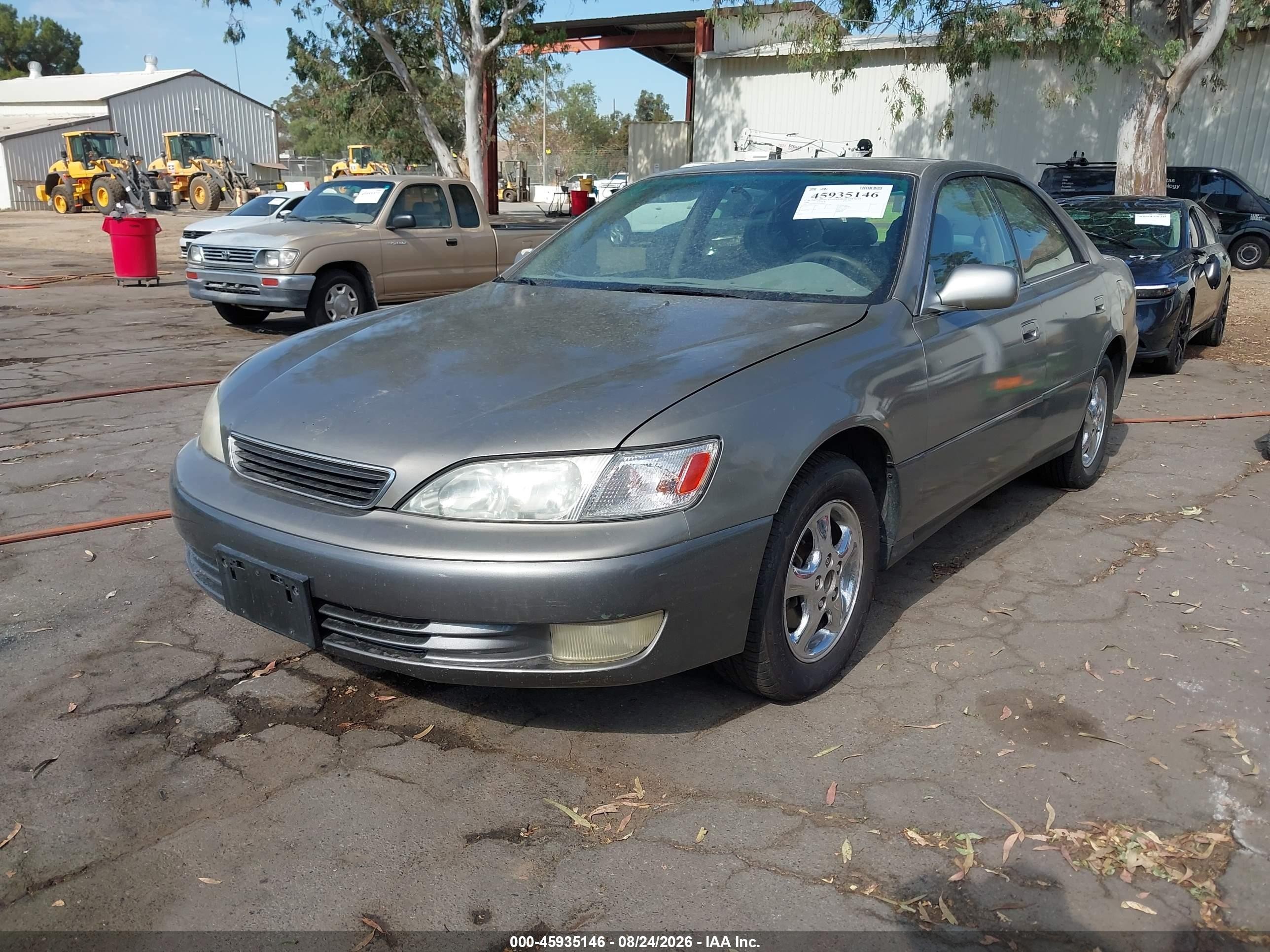 1998 Lexus Es 300   Beige vin: JT8BF28G7W5028425