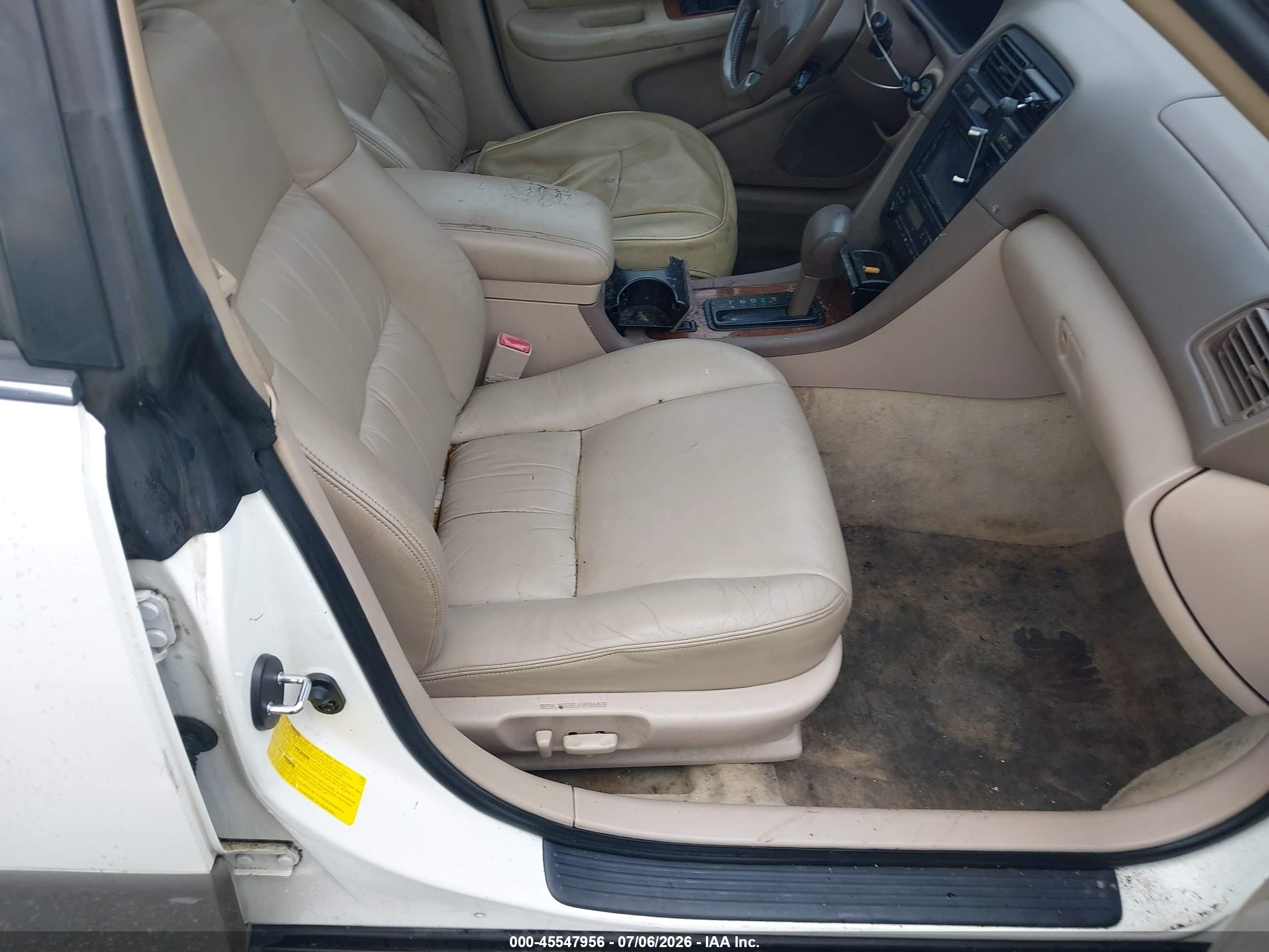 1998 Lexus Es 300   White vin: JT8BF28G7W5039134