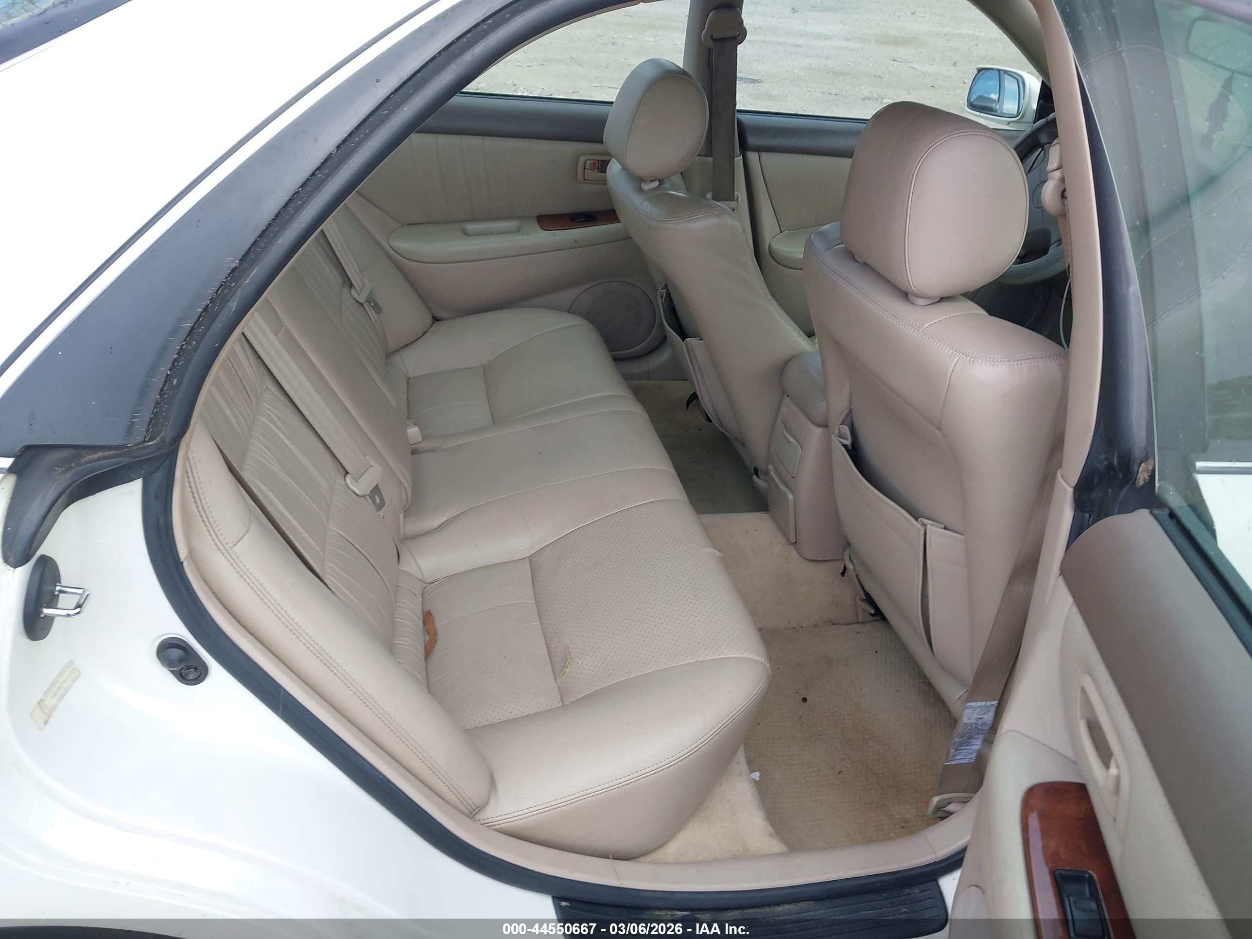 1999 Lexus Es 300   White vin: JT8BF28G7X0215338