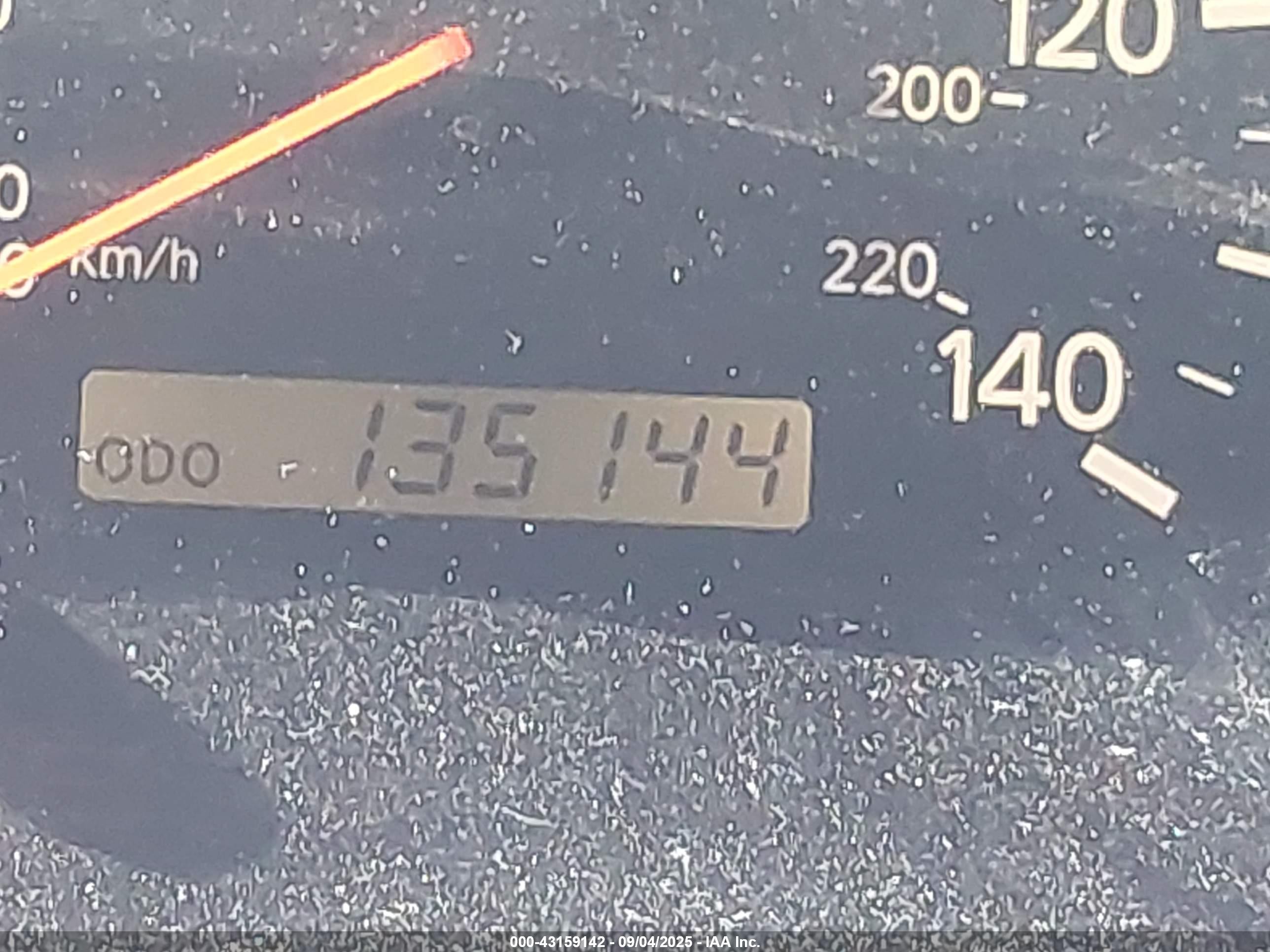 1999 Lexus Es 300   Champagne vin: JT8BF28G7X5064035