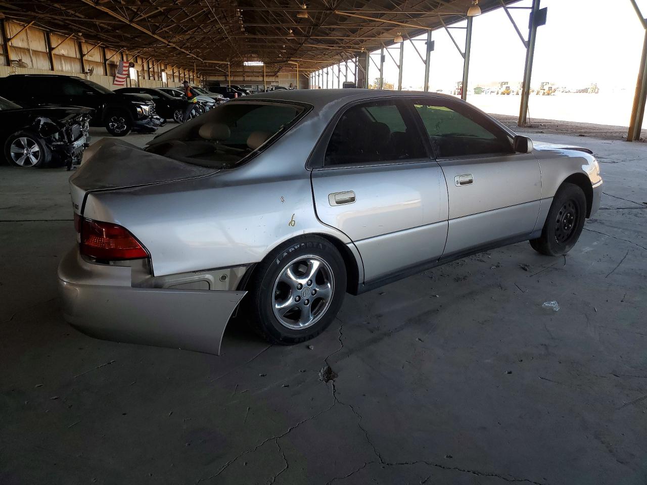 1999 Lexus Es 300 Gold vin: JT8BF28G7X5072927