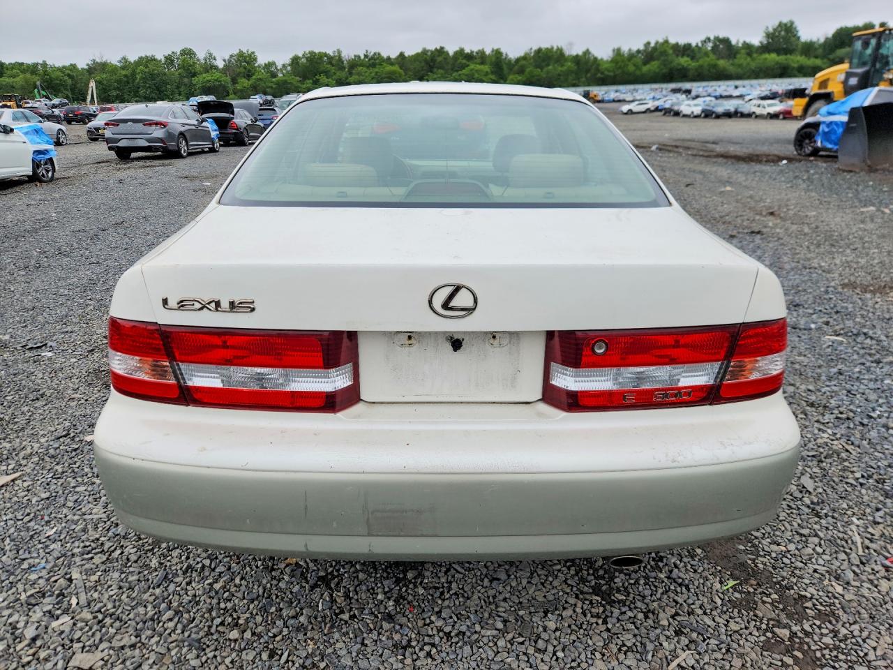 2001 Lexus Es 300 White vin: JT8BF28G810321658
