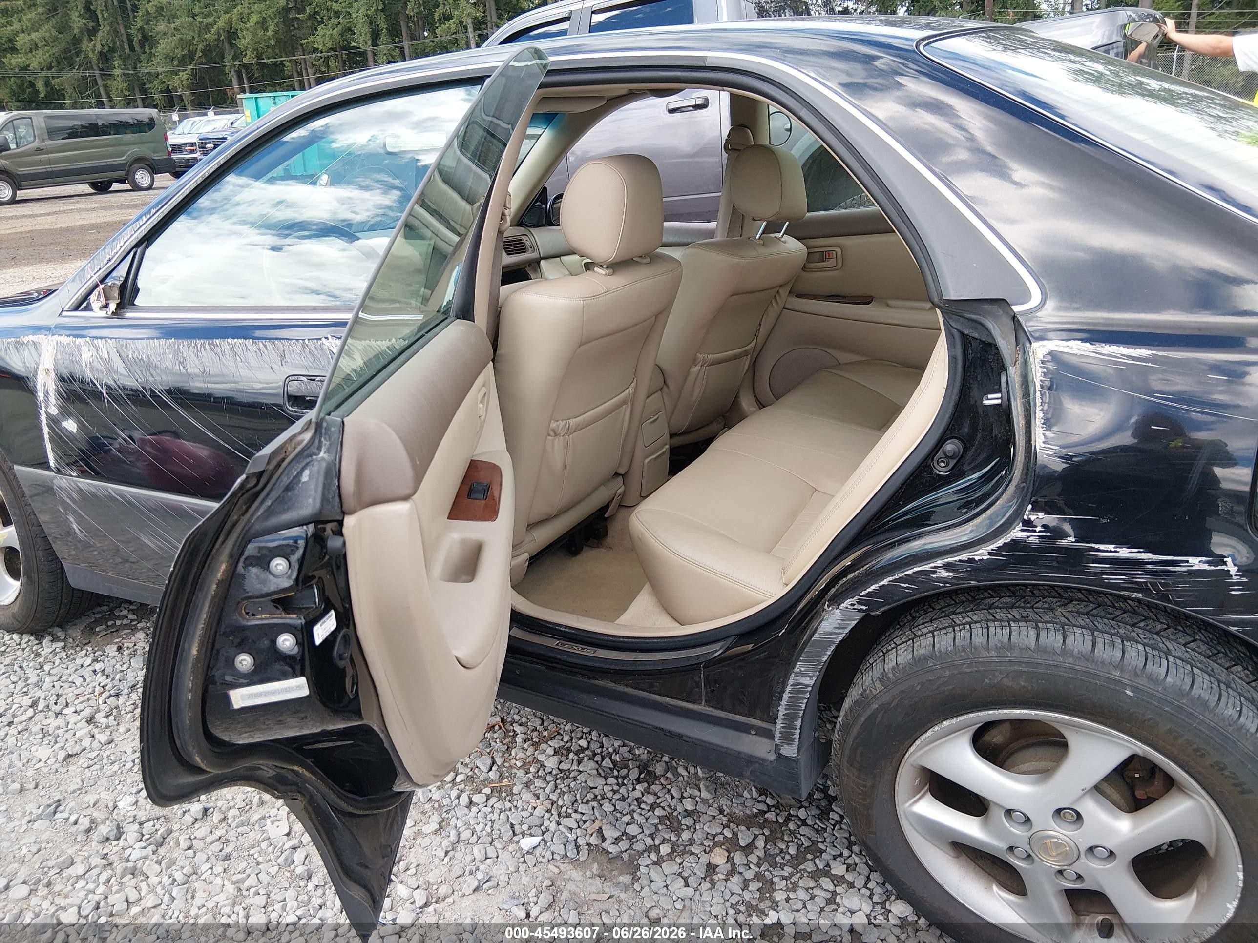 2001 Lexus Es 300   Черный vin: JT8BF28G810328254