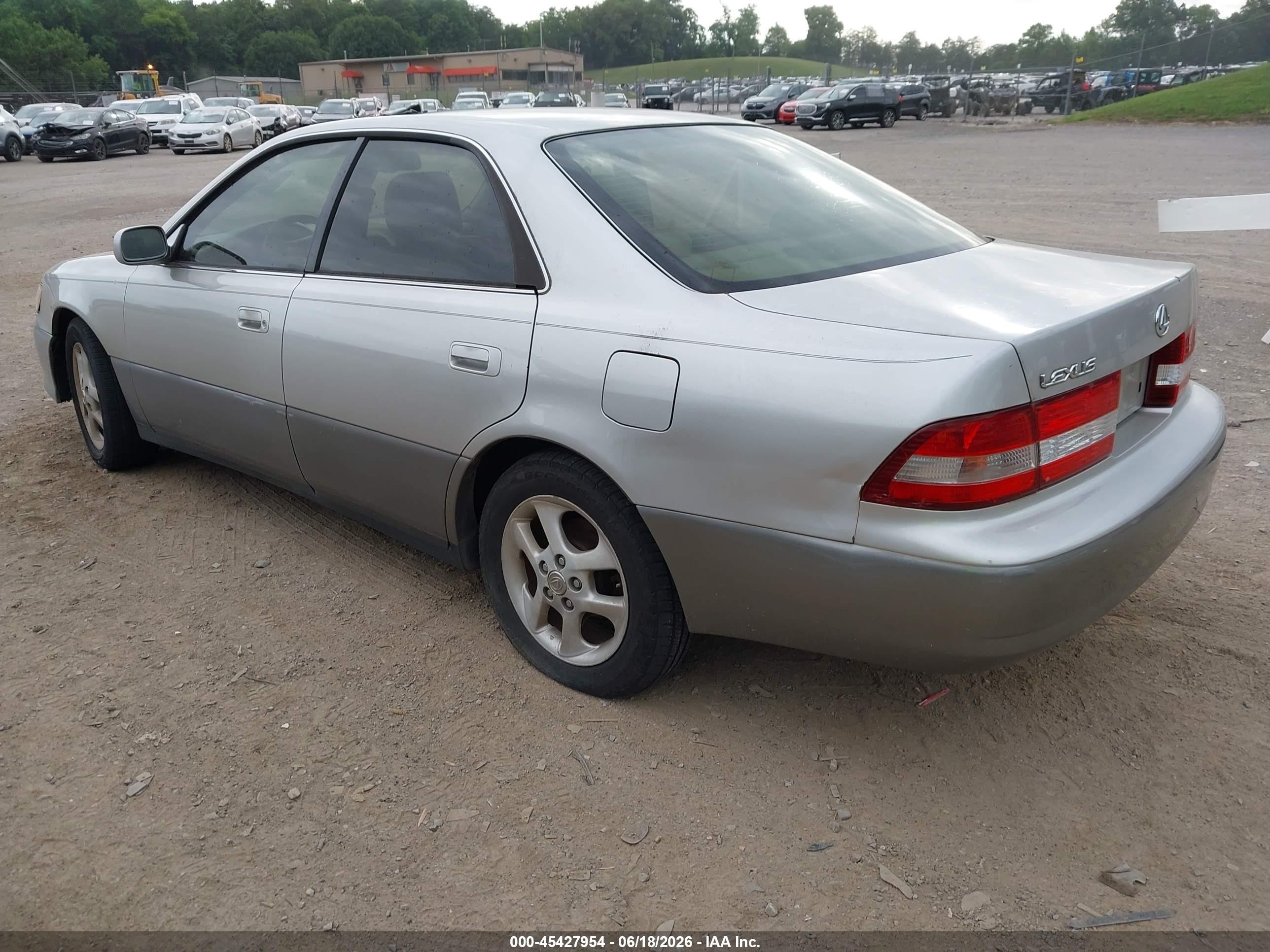 2001 Lexus Es 300 Silver vin: JT8BF28G810330473