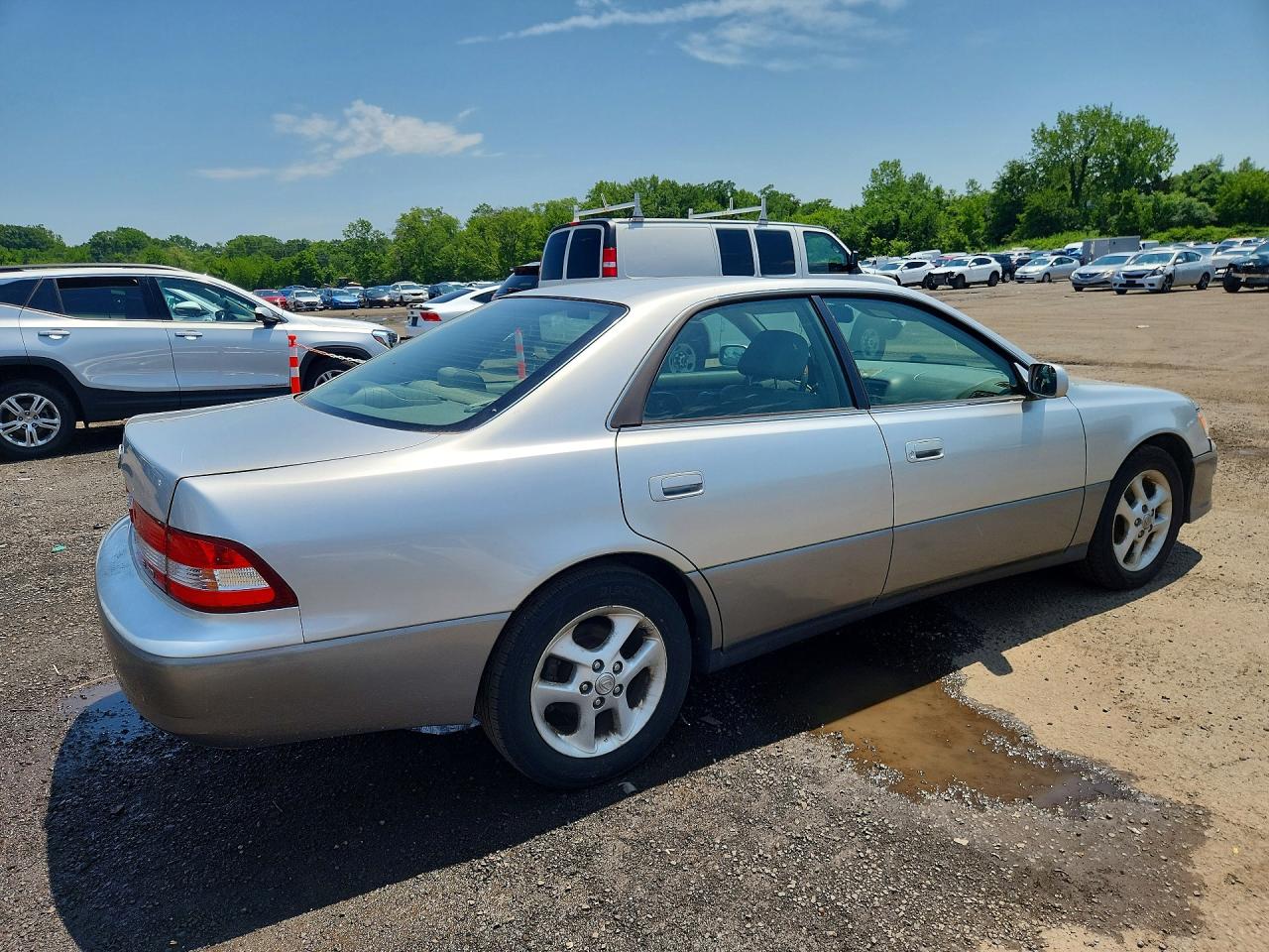 2001 Lexus Es 300 Silver vin: JT8BF28G815109510