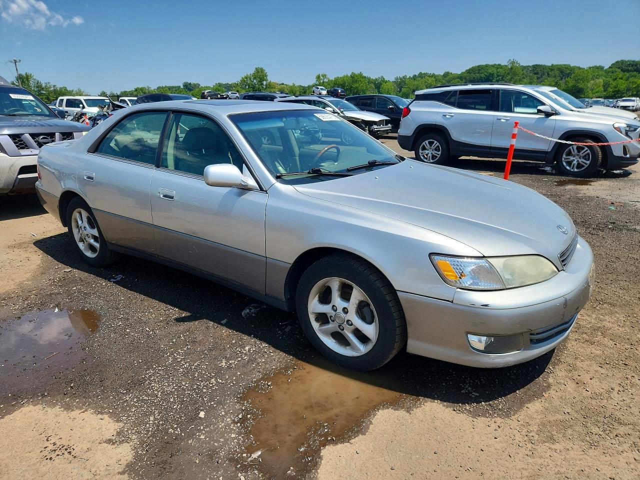 2001 Lexus Es 300 Silver vin: JT8BF28G815109510
