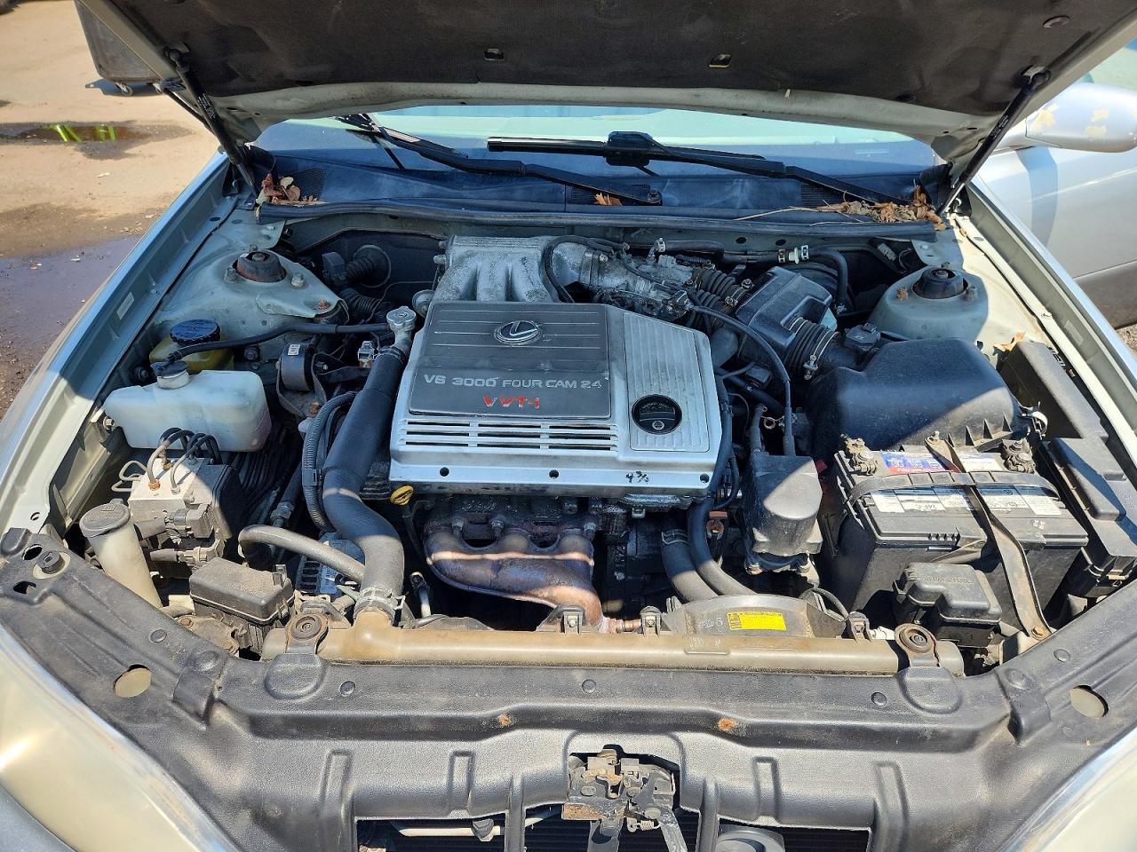 2001 Lexus Es 300 Silver vin: JT8BF28G815109510