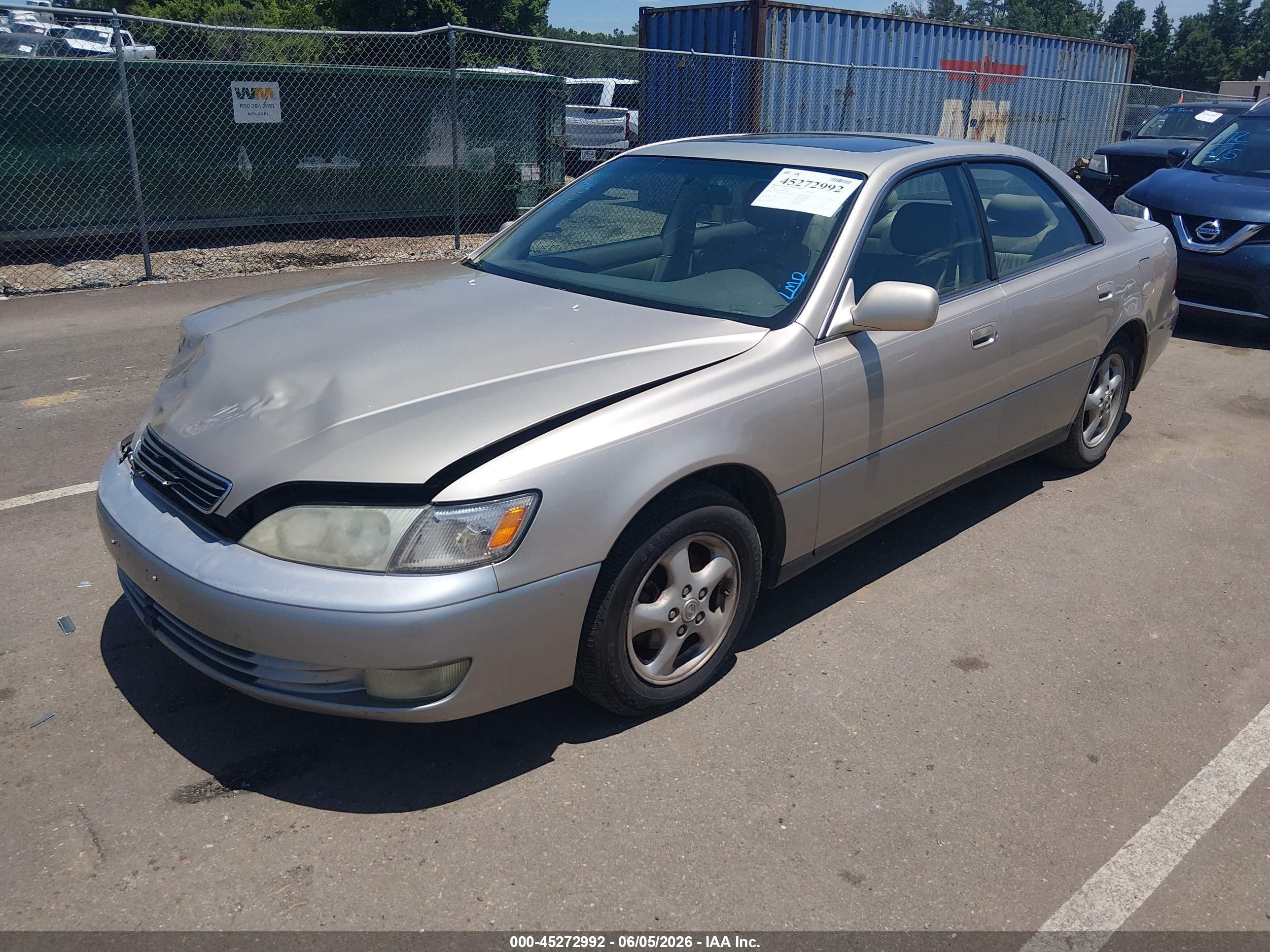1998 Lexus Es 300   Gold vin: JT8BF28G8W0108877