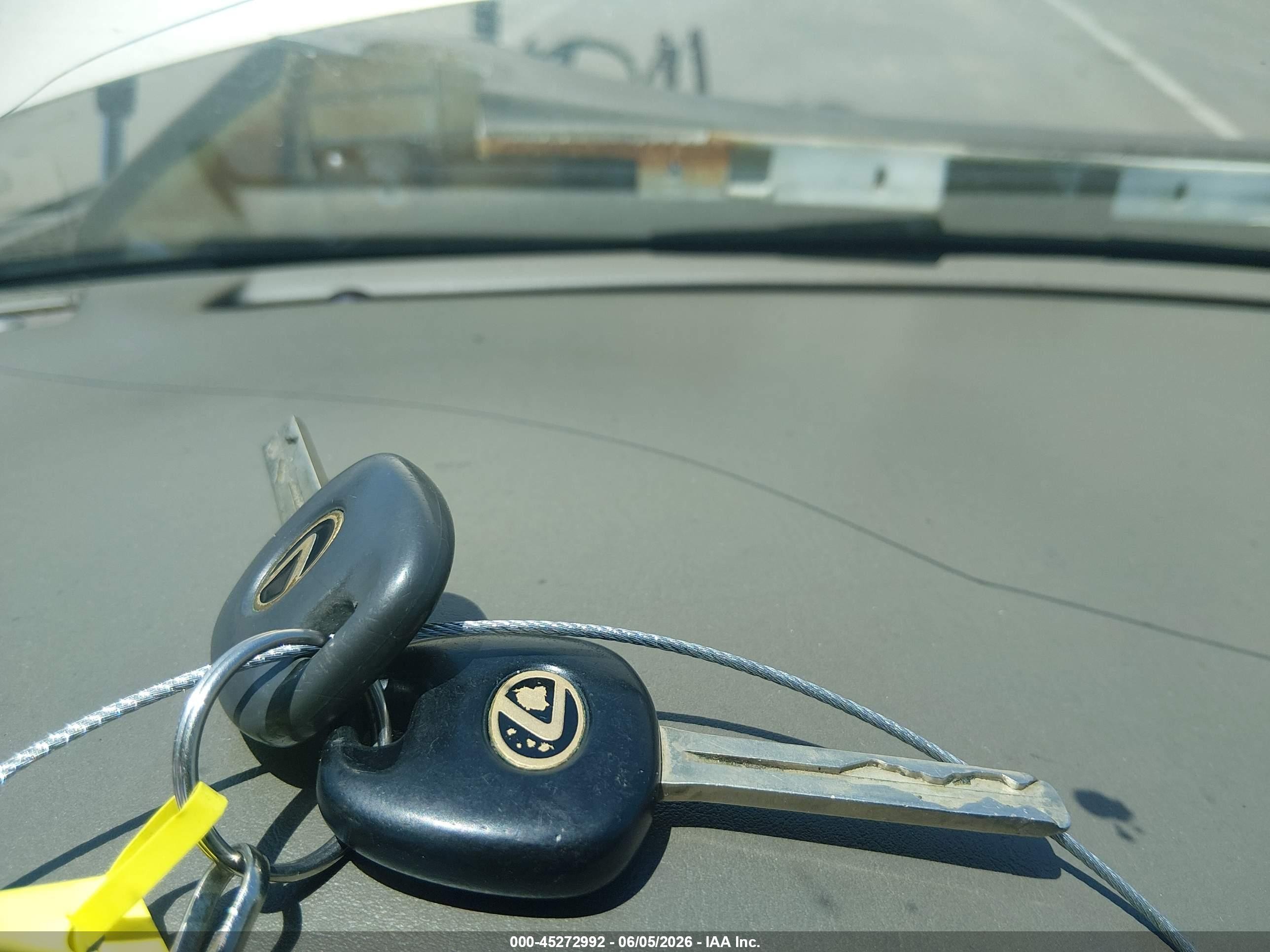 1998 Lexus Es 300   Gold vin: JT8BF28G8W0108877