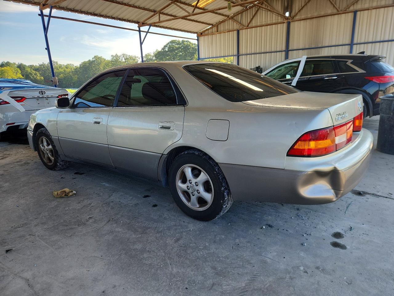1998 Lexus Es 300 Two Tone vin: JT8BF28G8W5046917