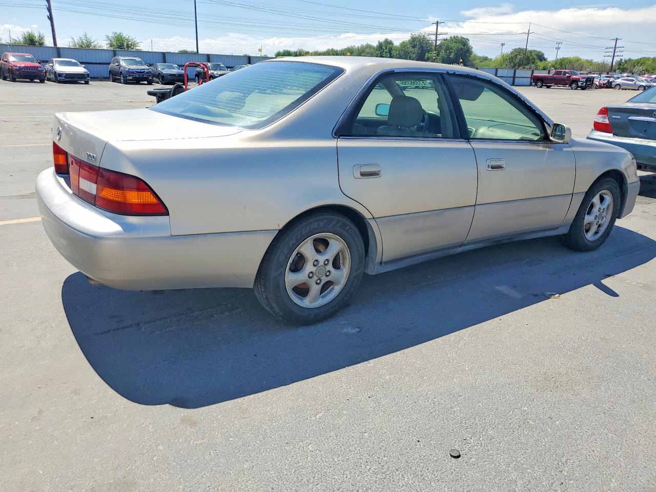 1999 Lexus Es 300 Золотой vin: JT8BF28G8X0178588