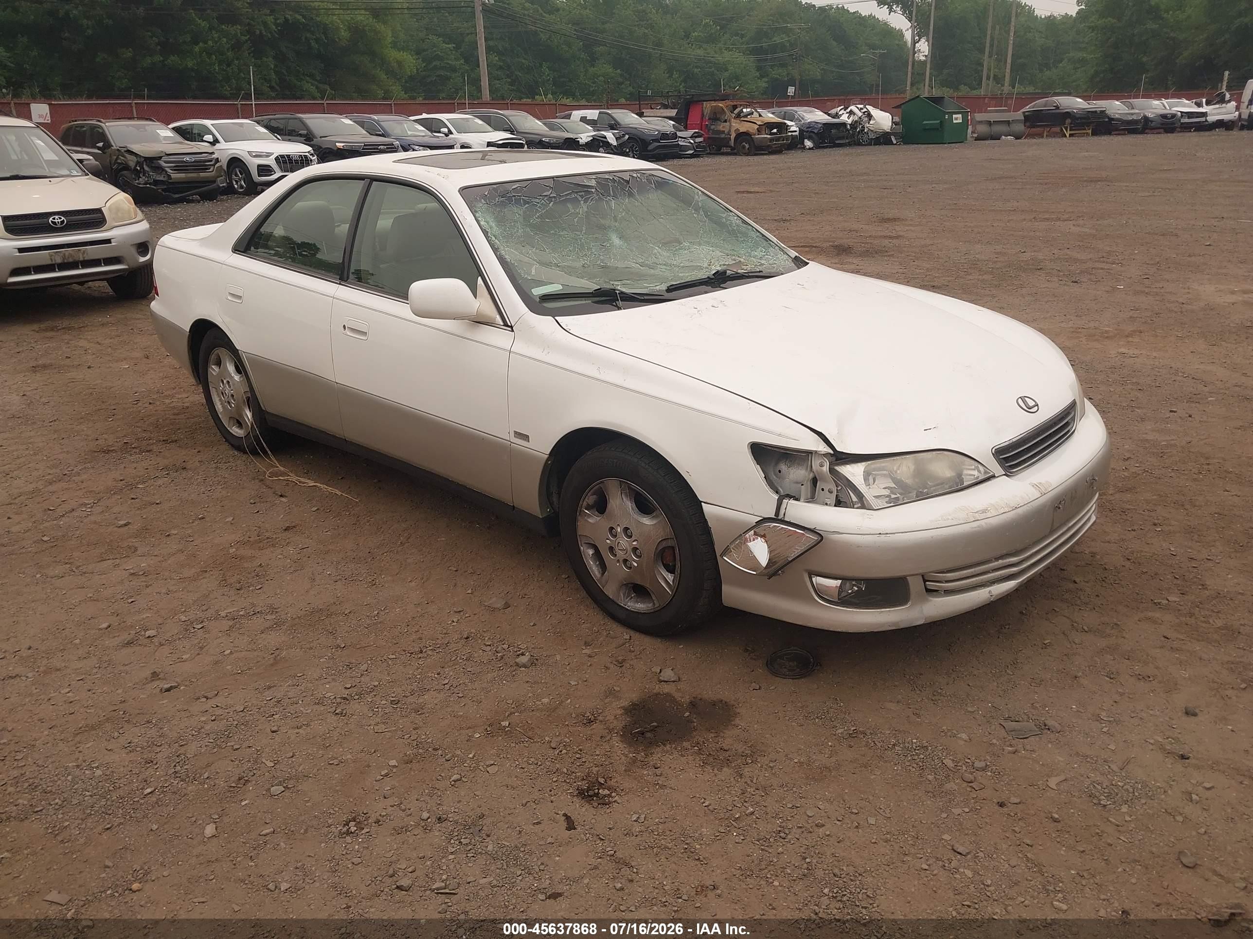 2000 Lexus Es 300   White vin: JT8BF28G8Y0259589