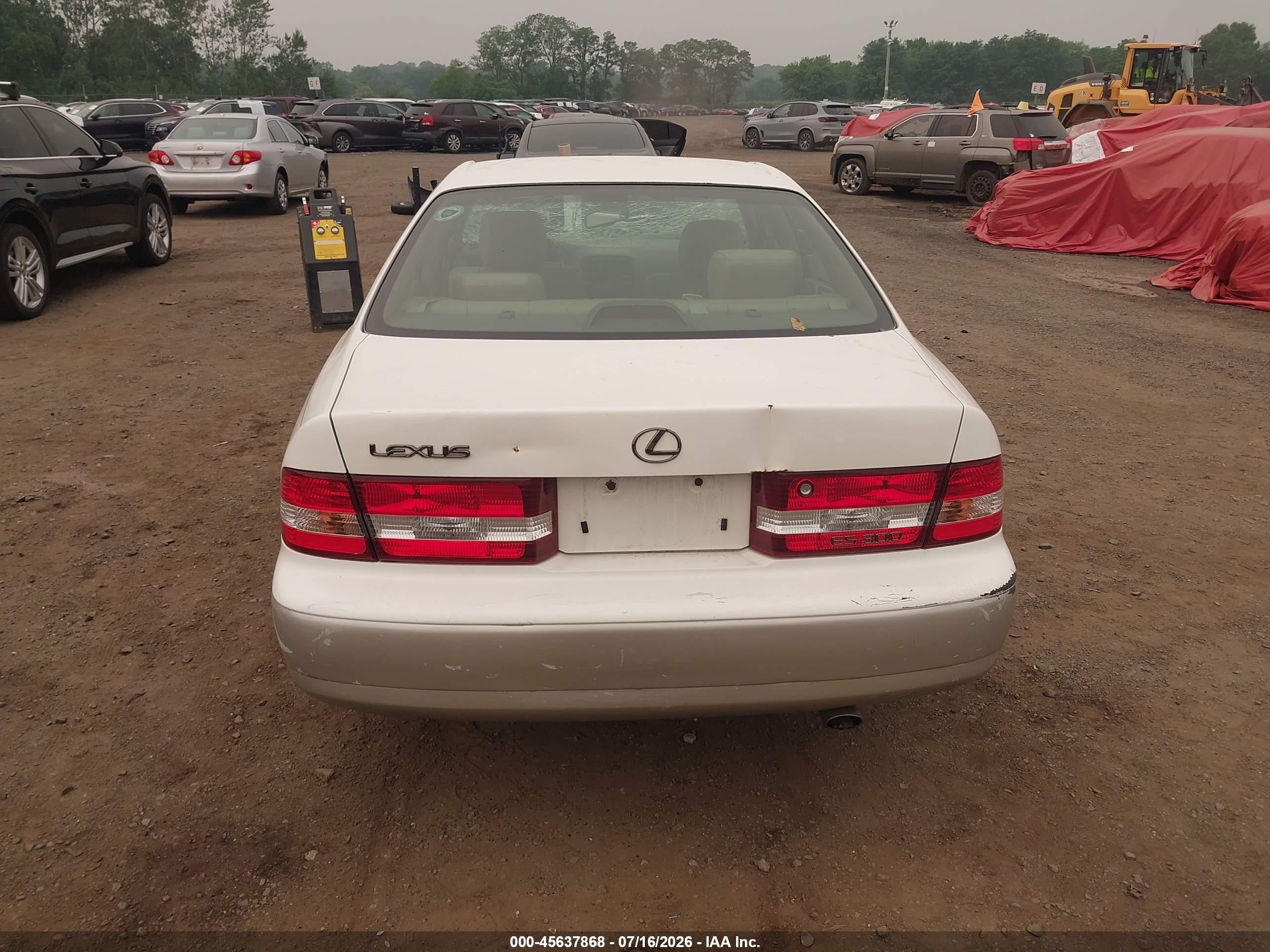 2000 Lexus Es 300   White vin: JT8BF28G8Y0259589