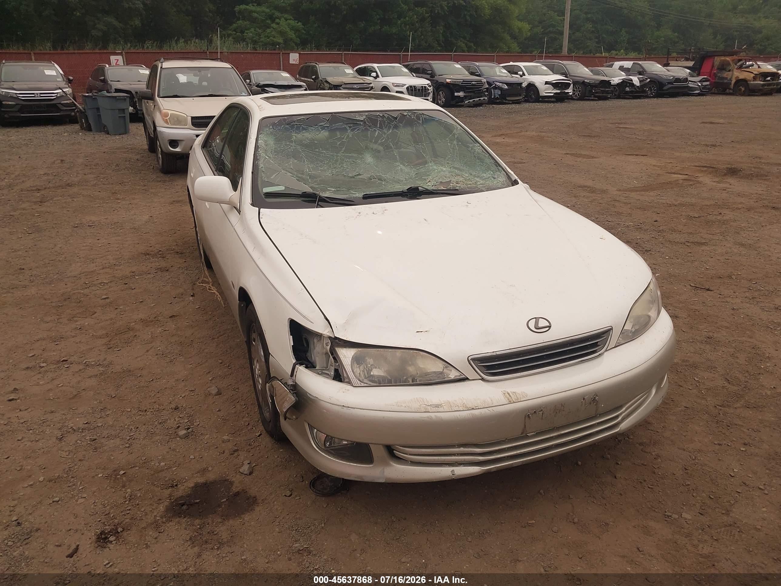 2000 Lexus Es 300   White vin: JT8BF28G8Y0259589