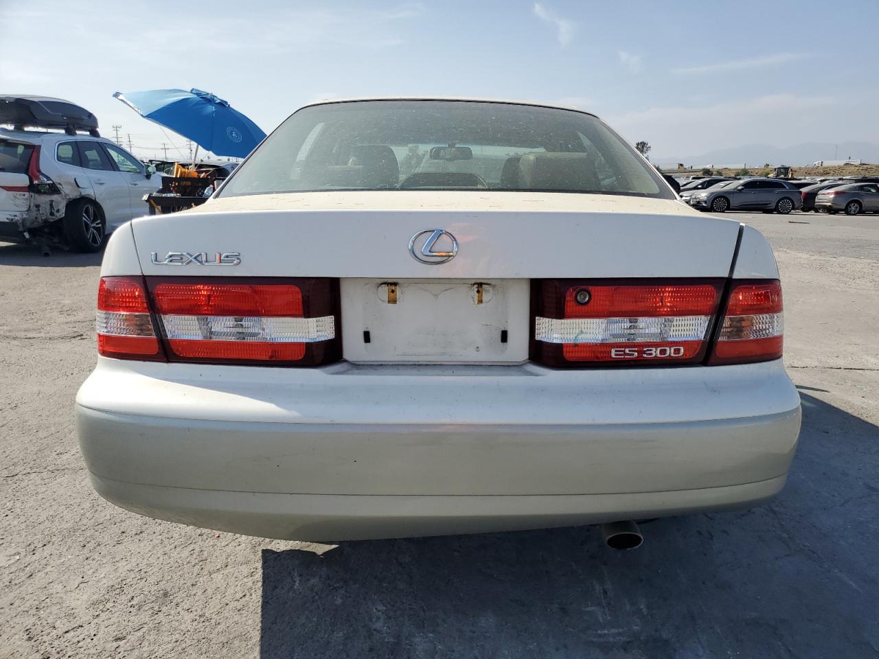 2000 Lexus Es 300 White vin: JT8BF28G8Y5090712